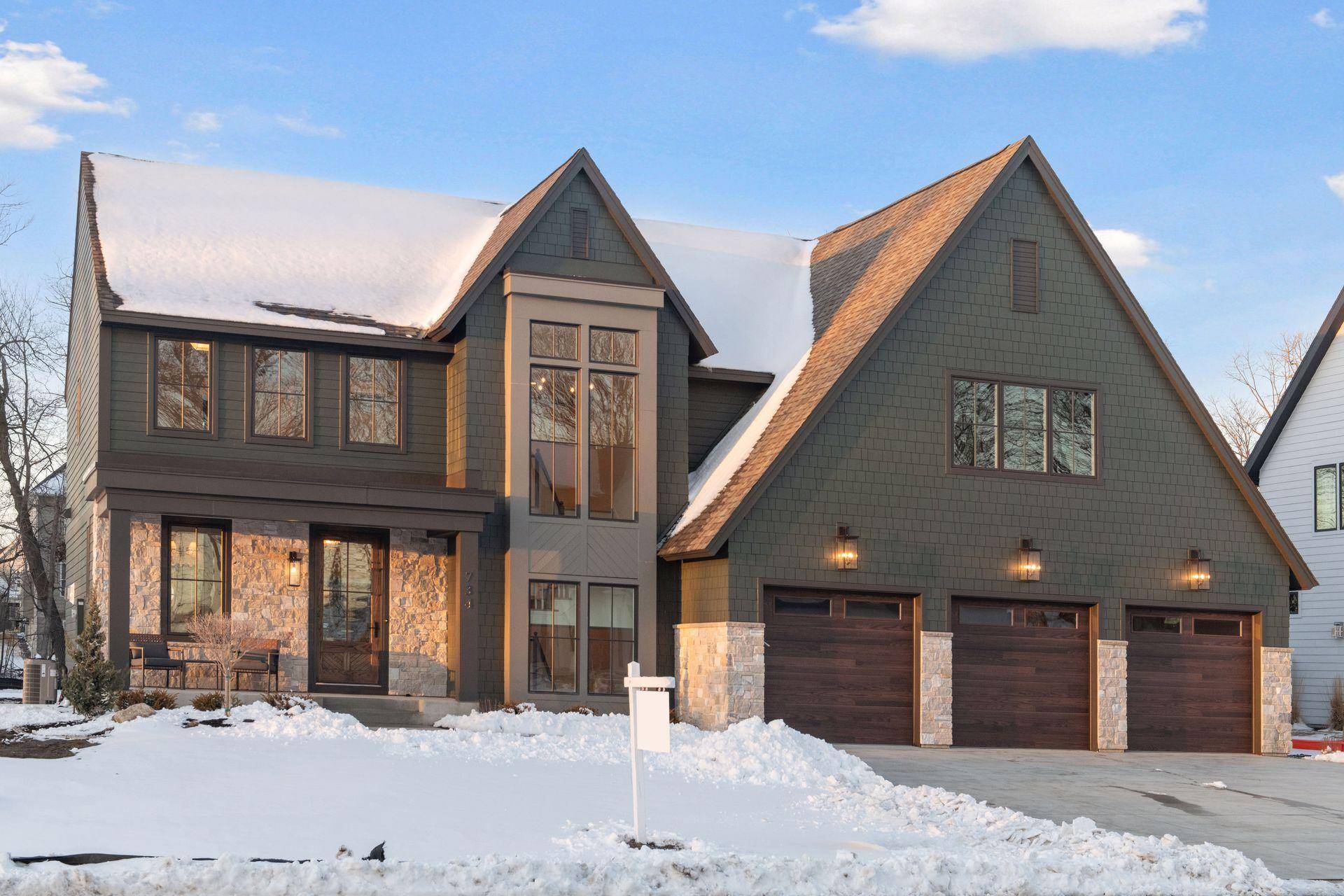 Medina, MN 55340,734 Shawnee Woods RD