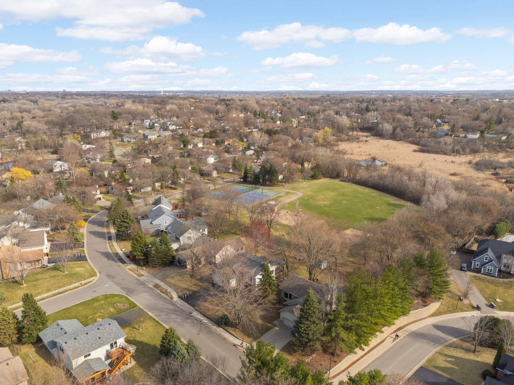 Eden Prairie, MN 55346,17541 Rustic Hills DR