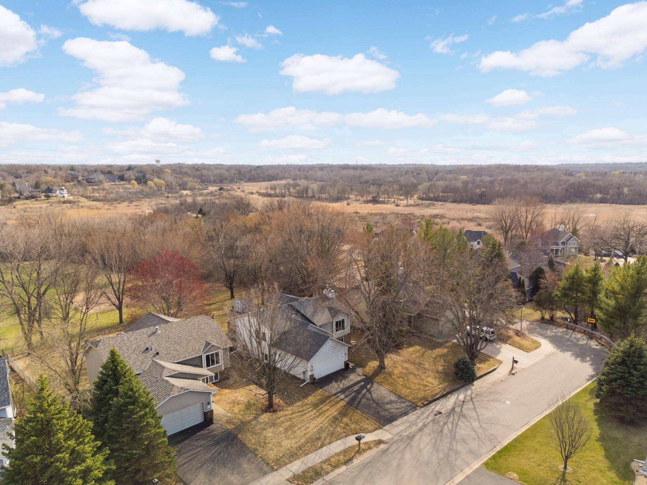 Eden Prairie, MN 55346,17541 Rustic Hills DR