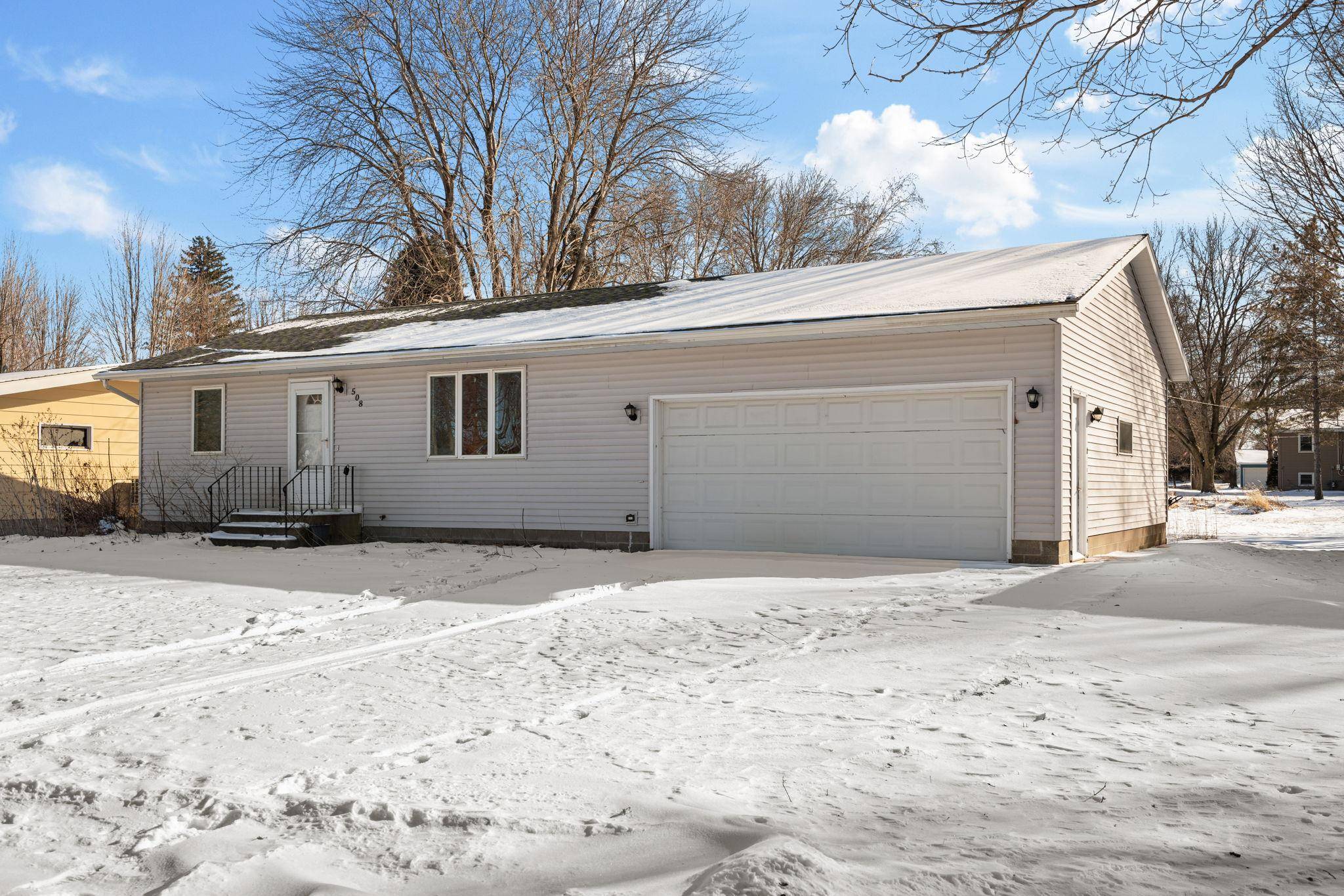 New Richland, MN 56072,508 4th ST NW