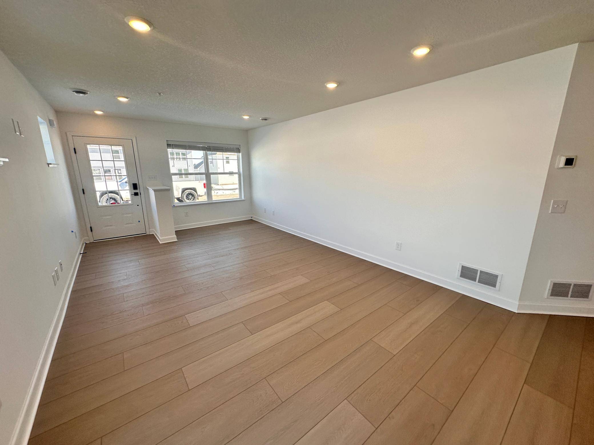 Woodbury, MN 55129,5279 Long Pointe PASS