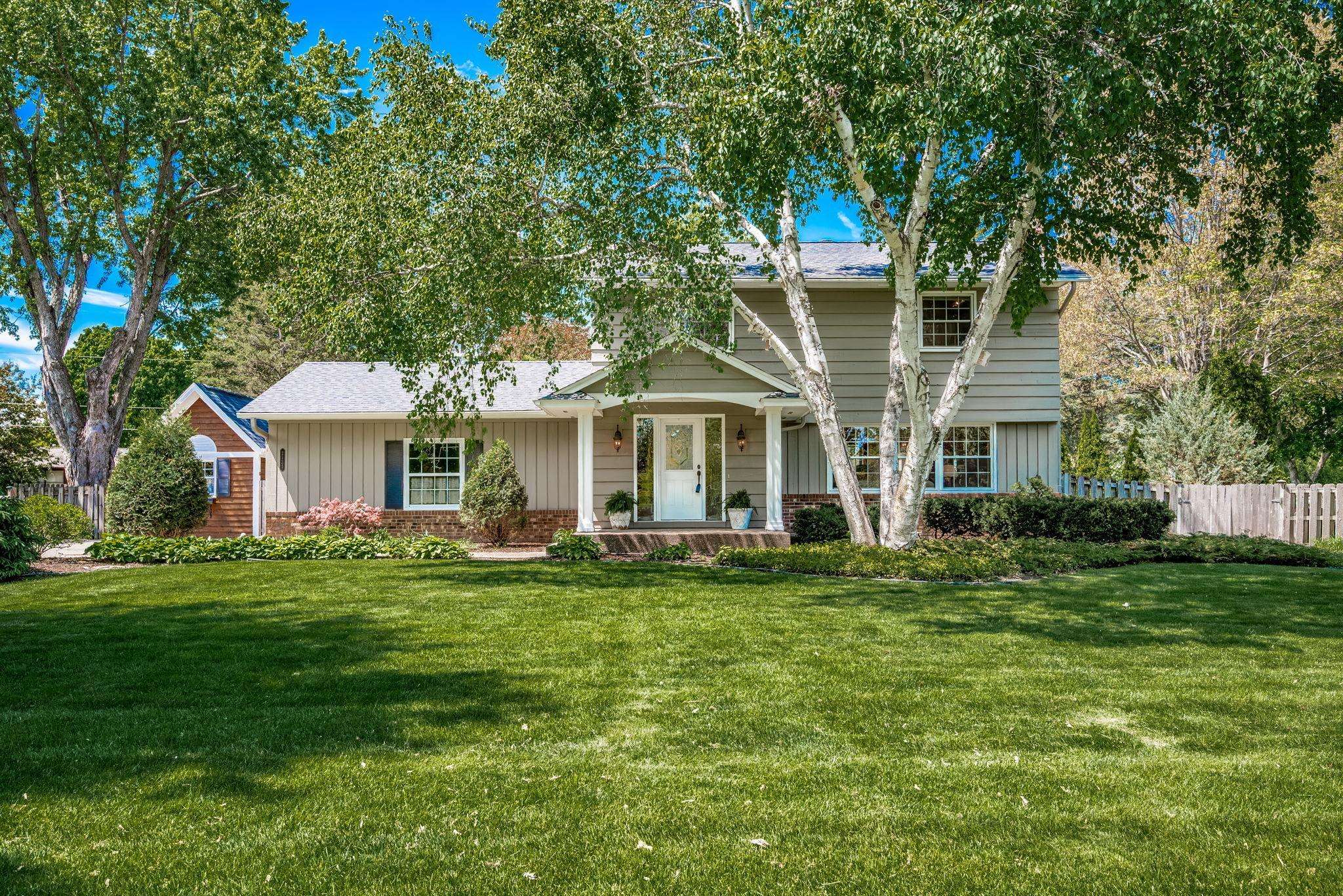 Plymouth, MN 55447,2135 Shadyview Lane N