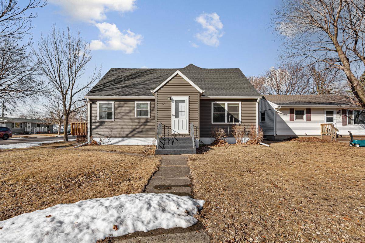 New Richland, MN 56072,321 2nd ST NW