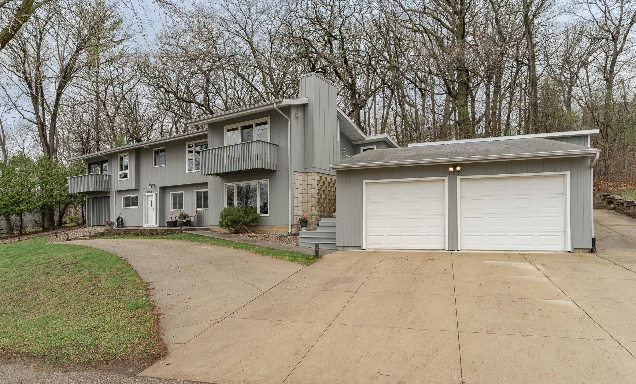 Rochester, MN 55902,1509 Woodland DR SW