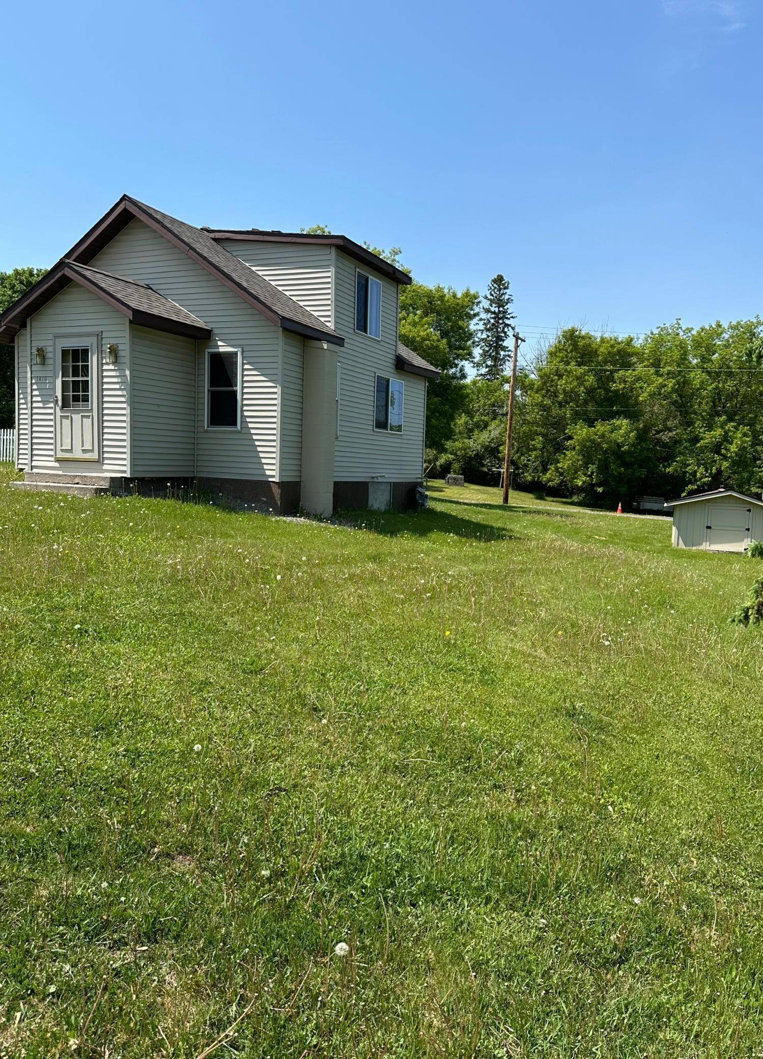 International Falls, MN 56649,1810 3rd AVE E