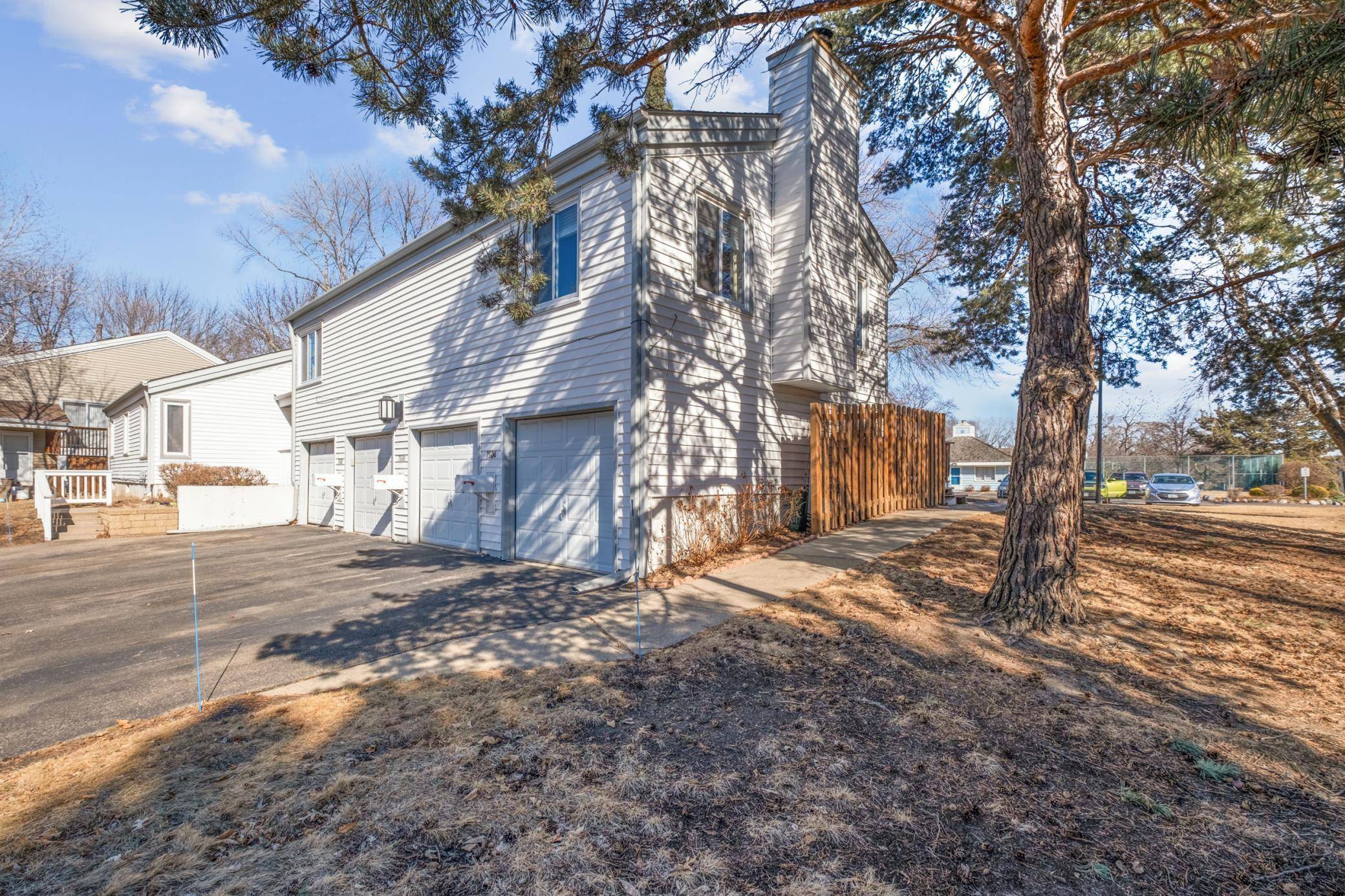 Bloomington, MN 55438,7504 Landau DR