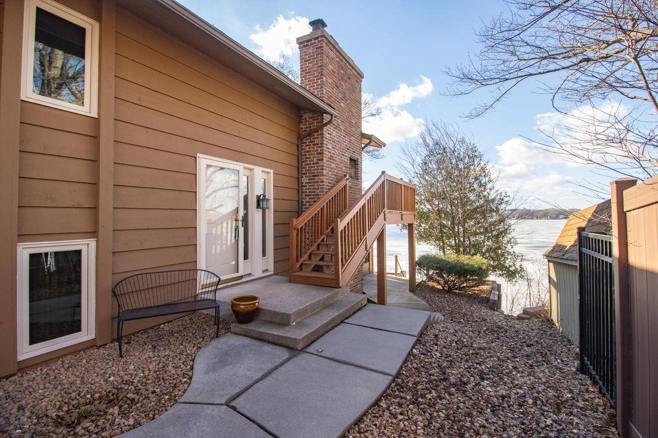 Maple Grove, MN 55369,6549 Eagle Lake DR