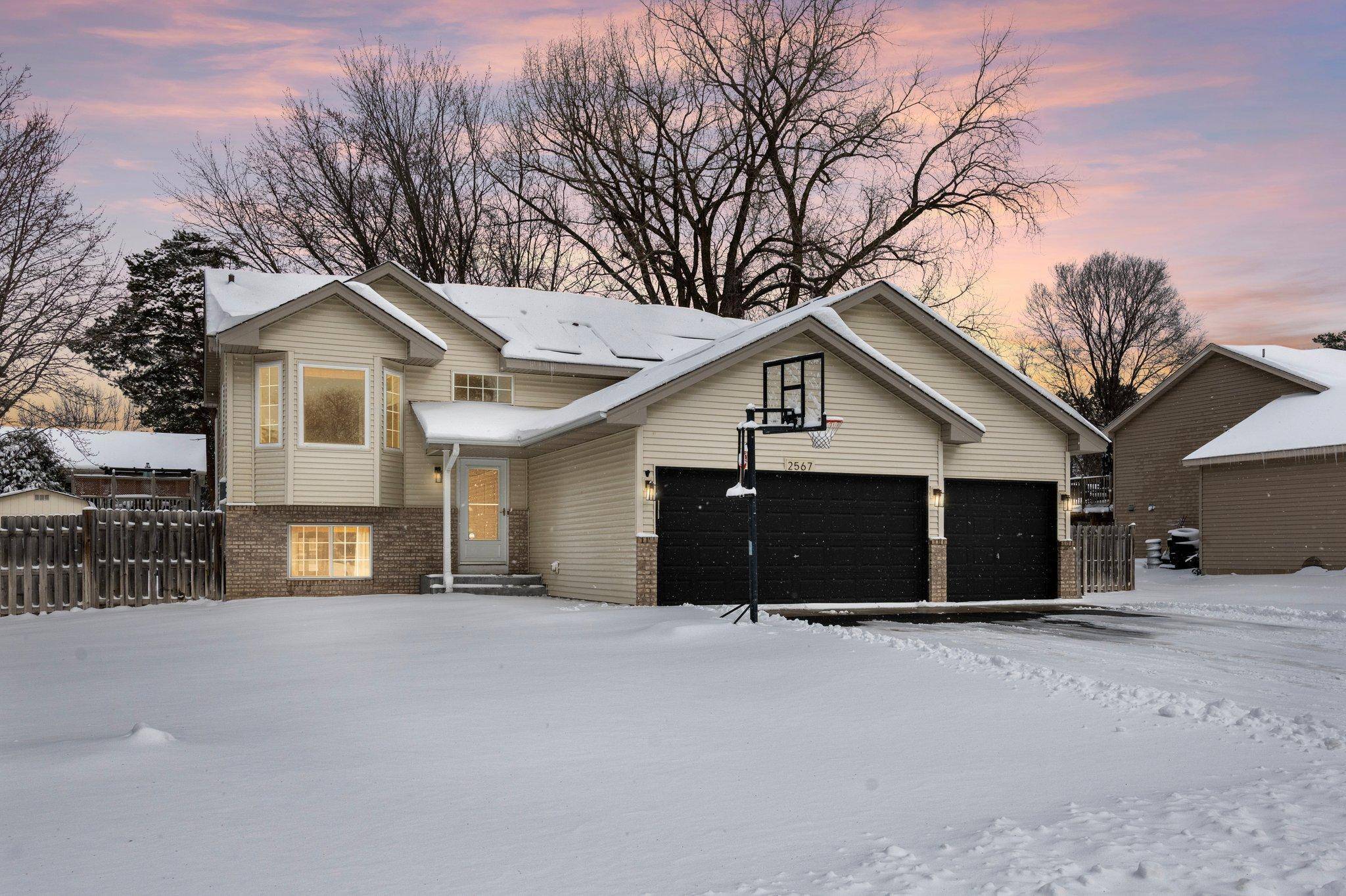 Blaine, MN 55449,2567 91st AVE NE