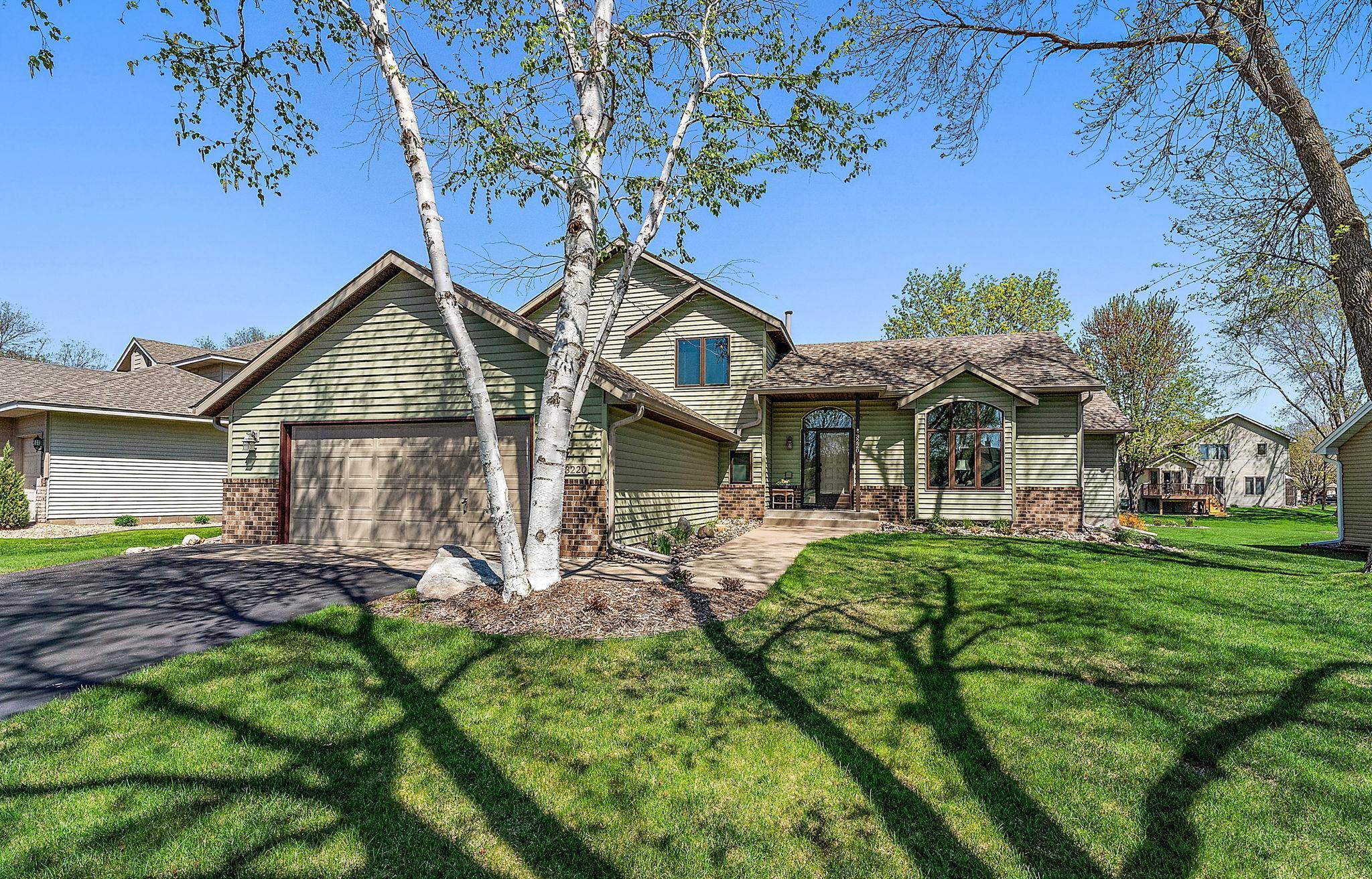 Brooklyn Park, MN 55443,3220 Highlands RD