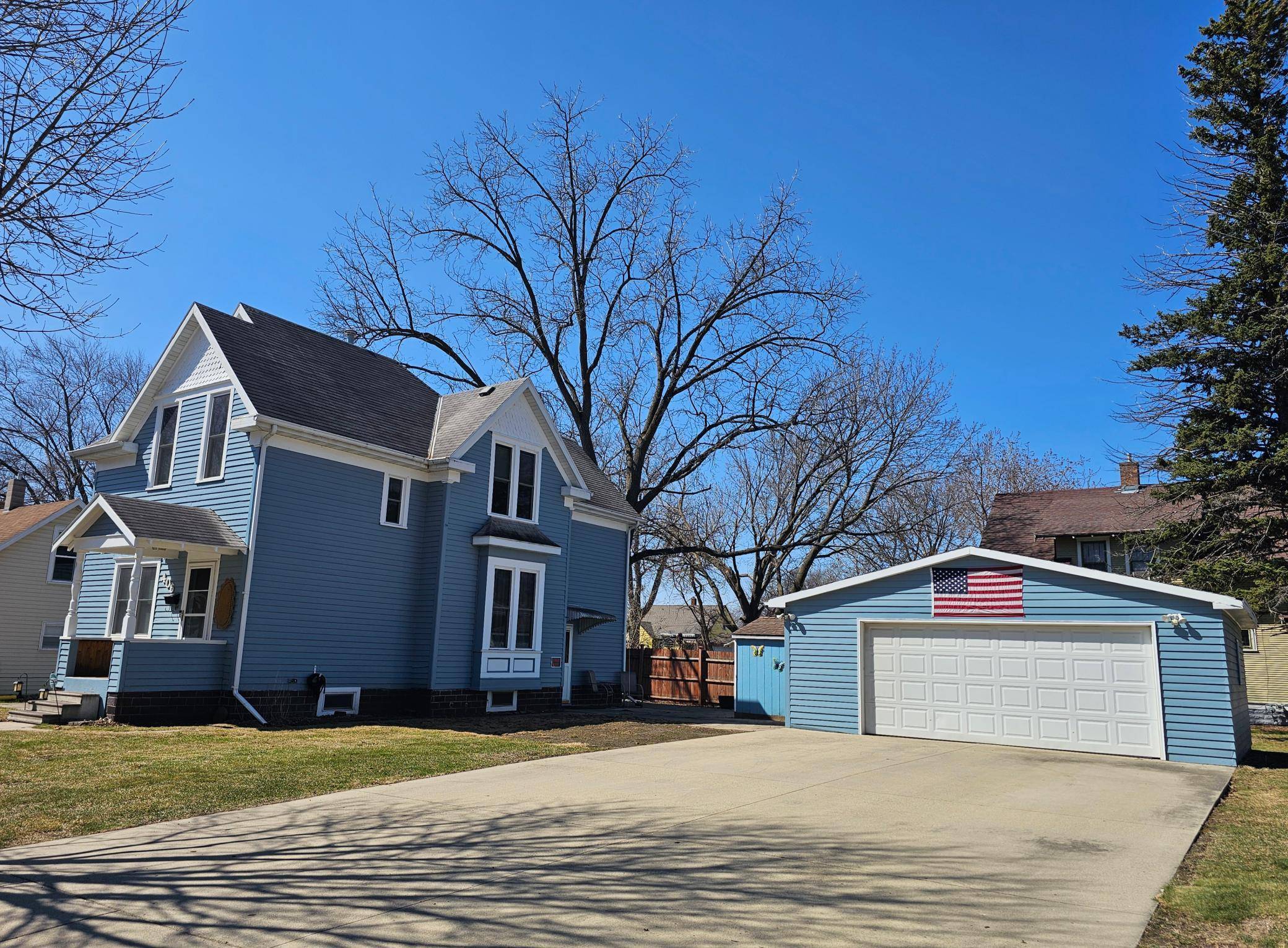 Willmar, MN 56201,406 3rd ST SE