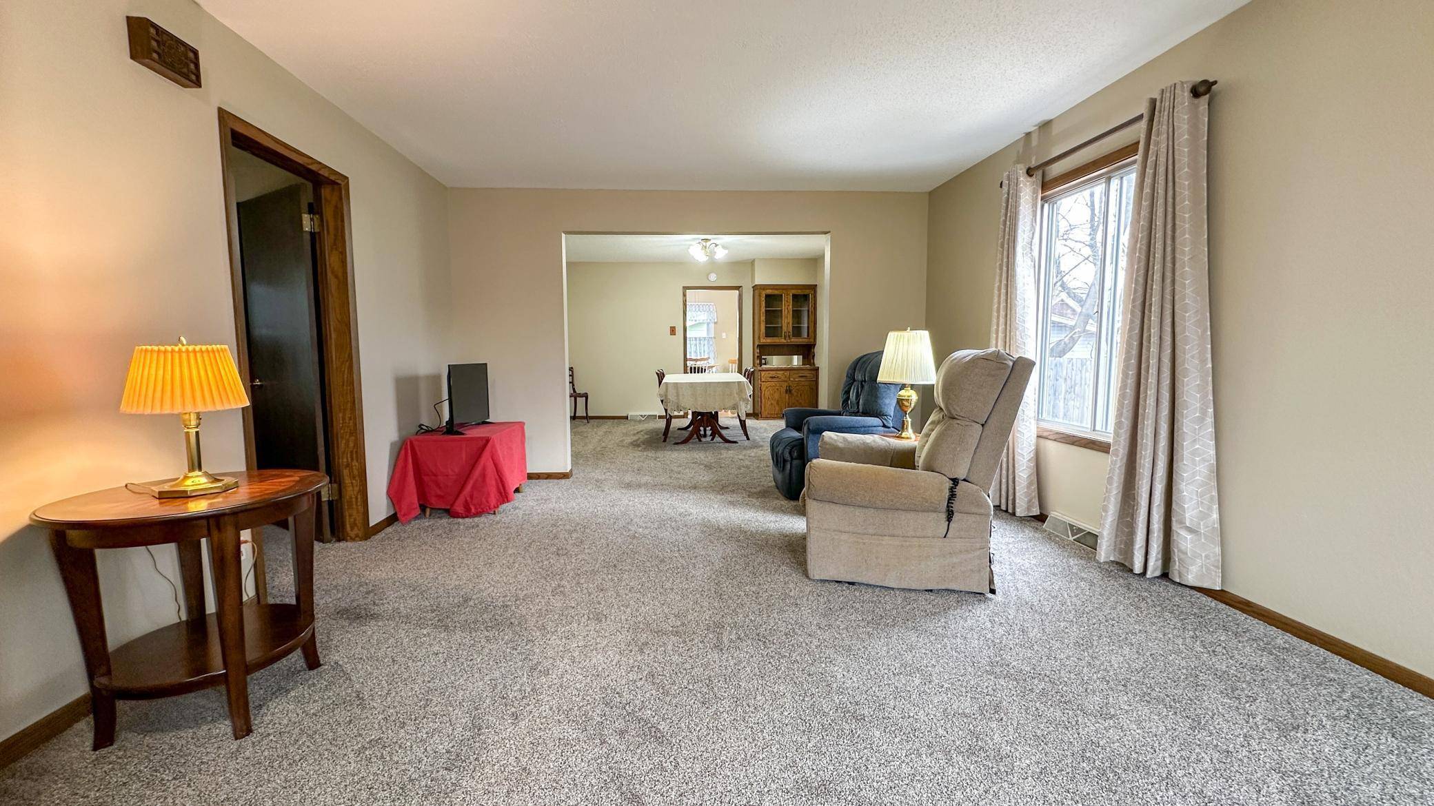 Saint Cloud, MN 56303,414 16th AVE N