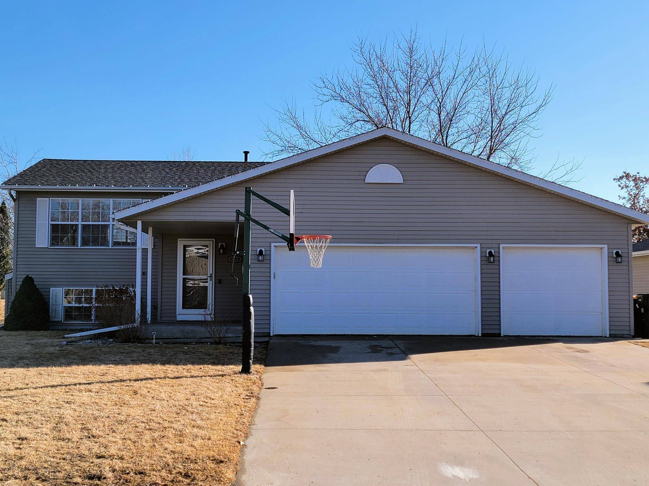 Stewartville, MN 55976,1310 6th ST NE