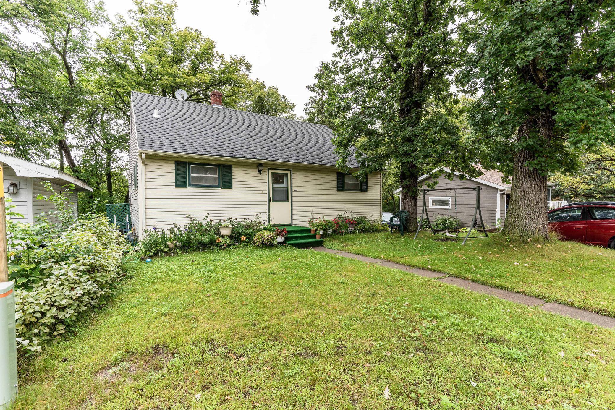Pelican Rapids, MN 56572,505 1st AVE SE