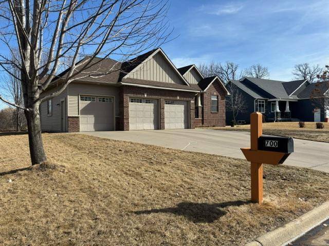 Sartell, MN 56377,700 16th AVE N