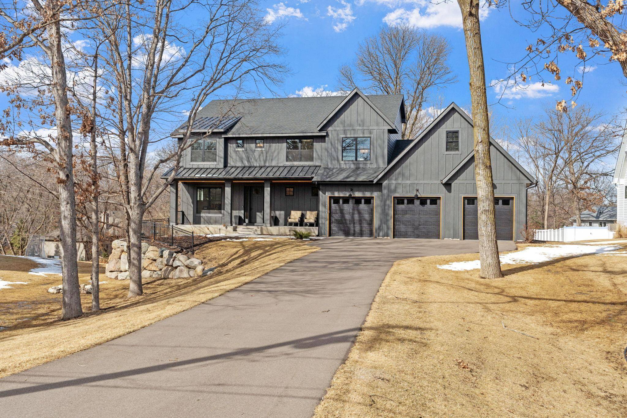 Minnetonka, MN 55345,14914 Highwood DR