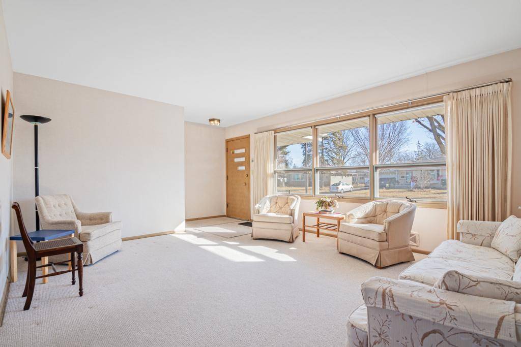 Brooklyn Center, MN 55430,2800 65th AVE N