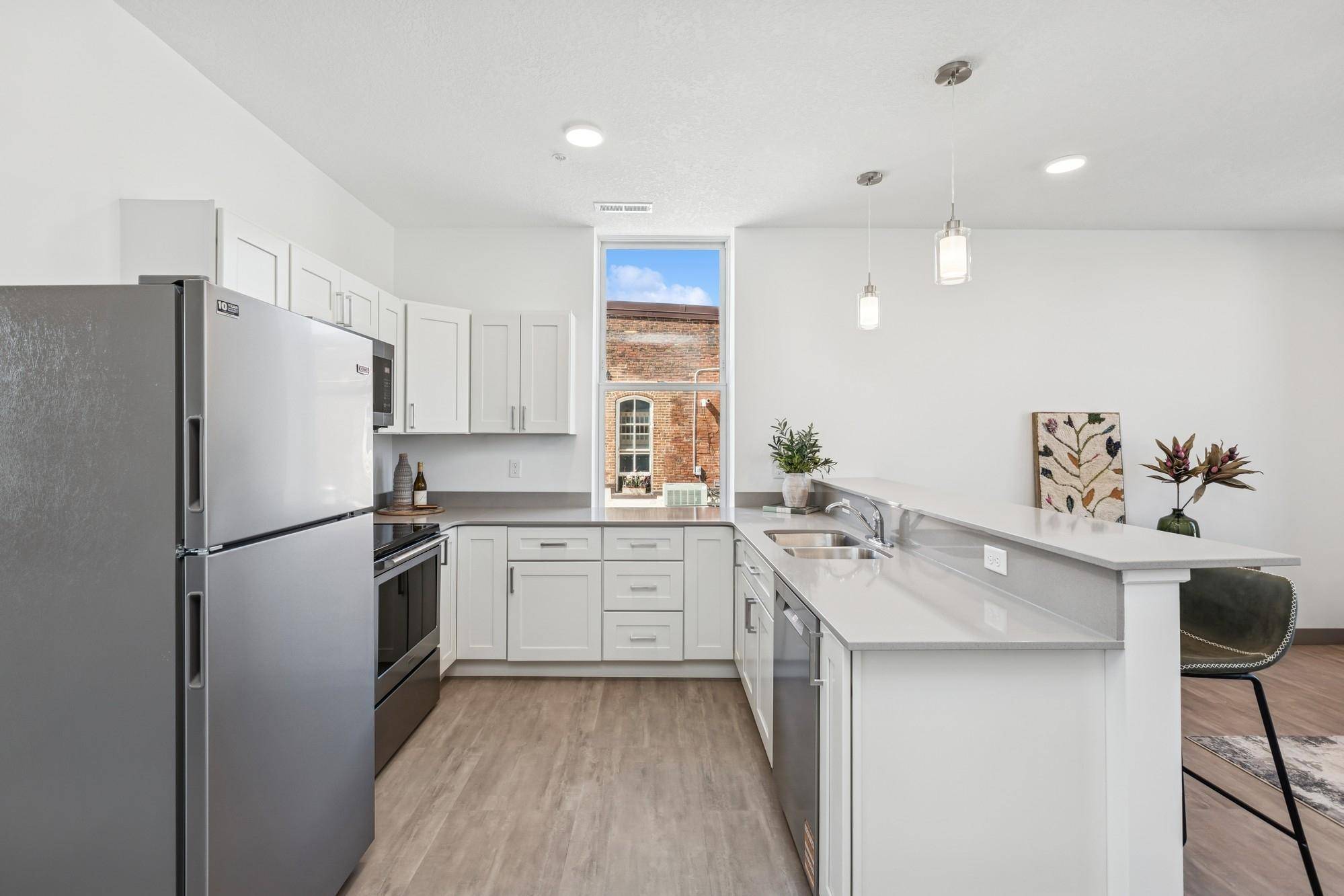 Red Wing, MN 55066,222 Bush ST ##404