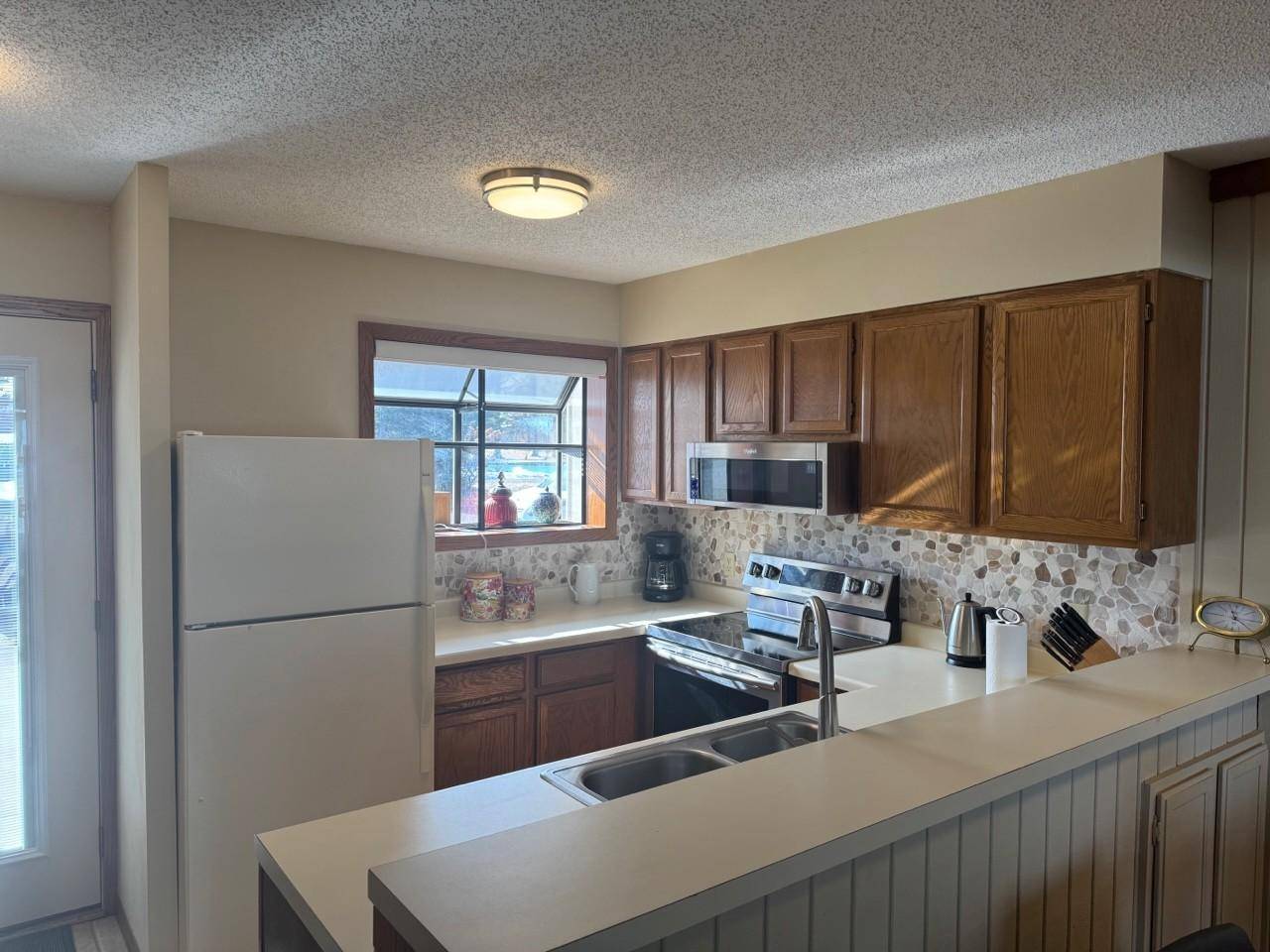 Onamia, MN 56359,8304 Tuxedo RD ## 345