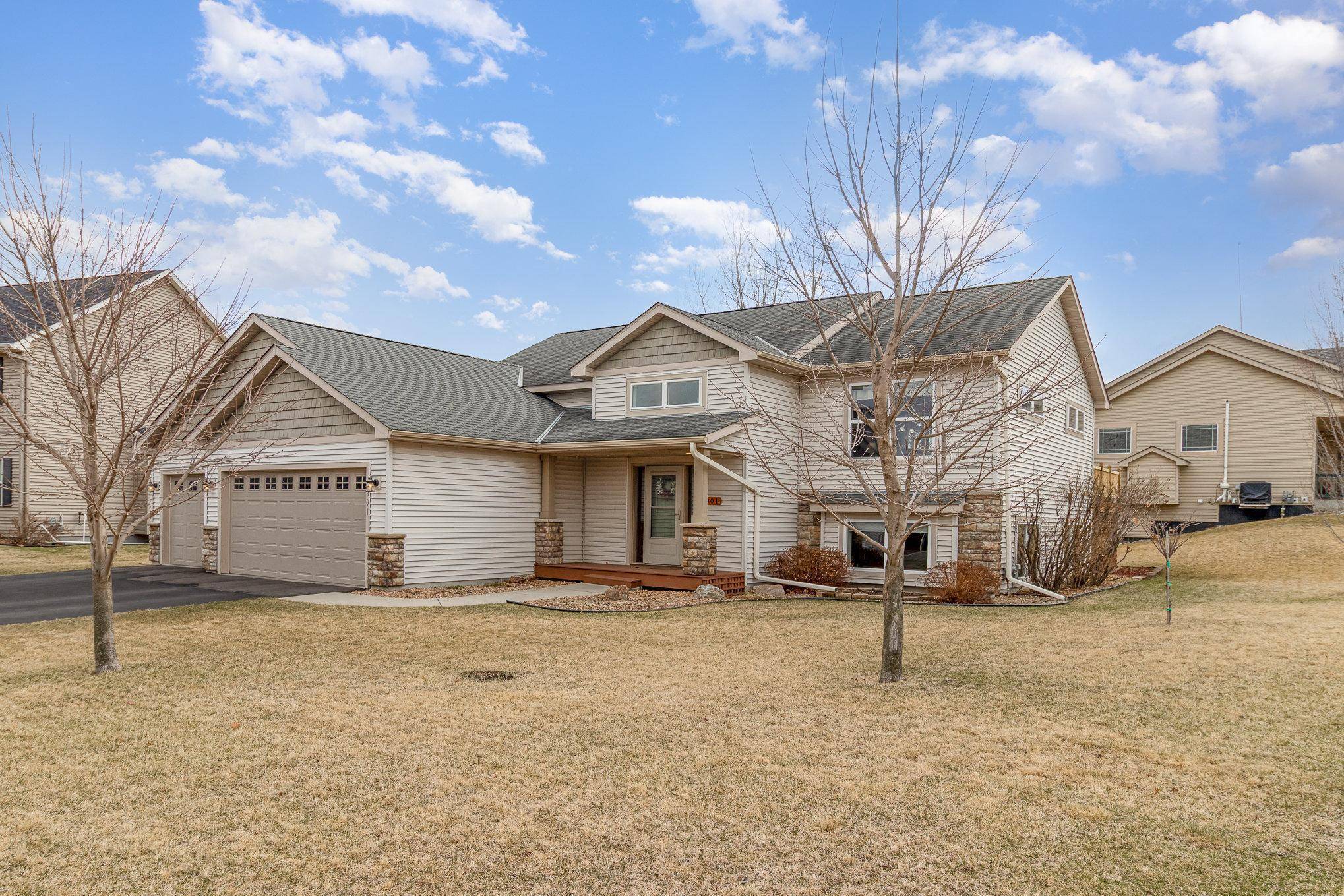 Belle Plaine, MN 56011,801 Riverview LN