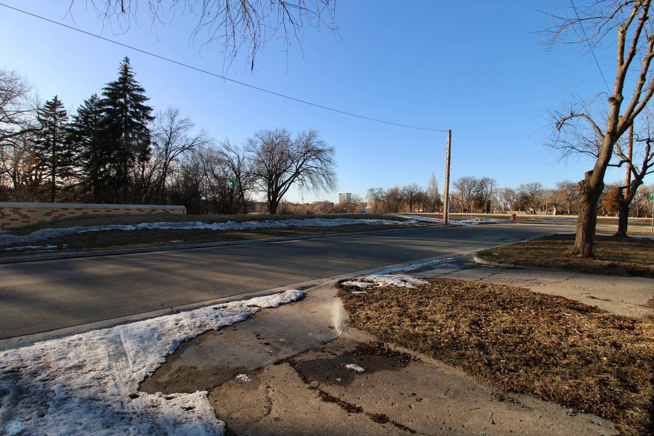 Moorhead, MN 56560,610 Elm ST S