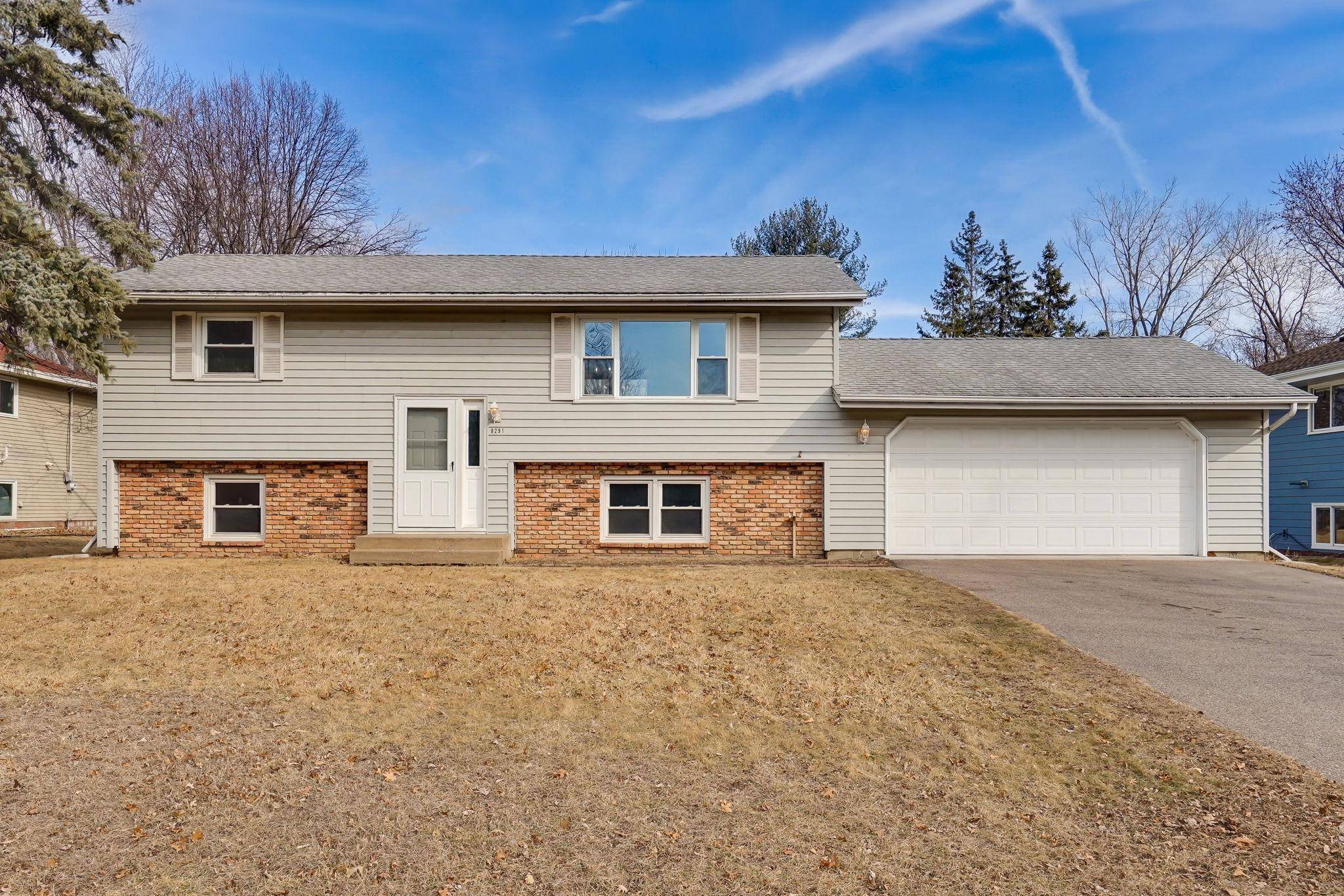 Mounds View, MN 55112,8291 Sunnyside RD