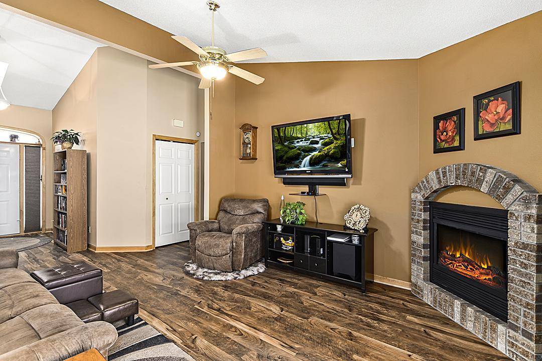 Saint Cloud, MN 56301,408 Kilkenny CT