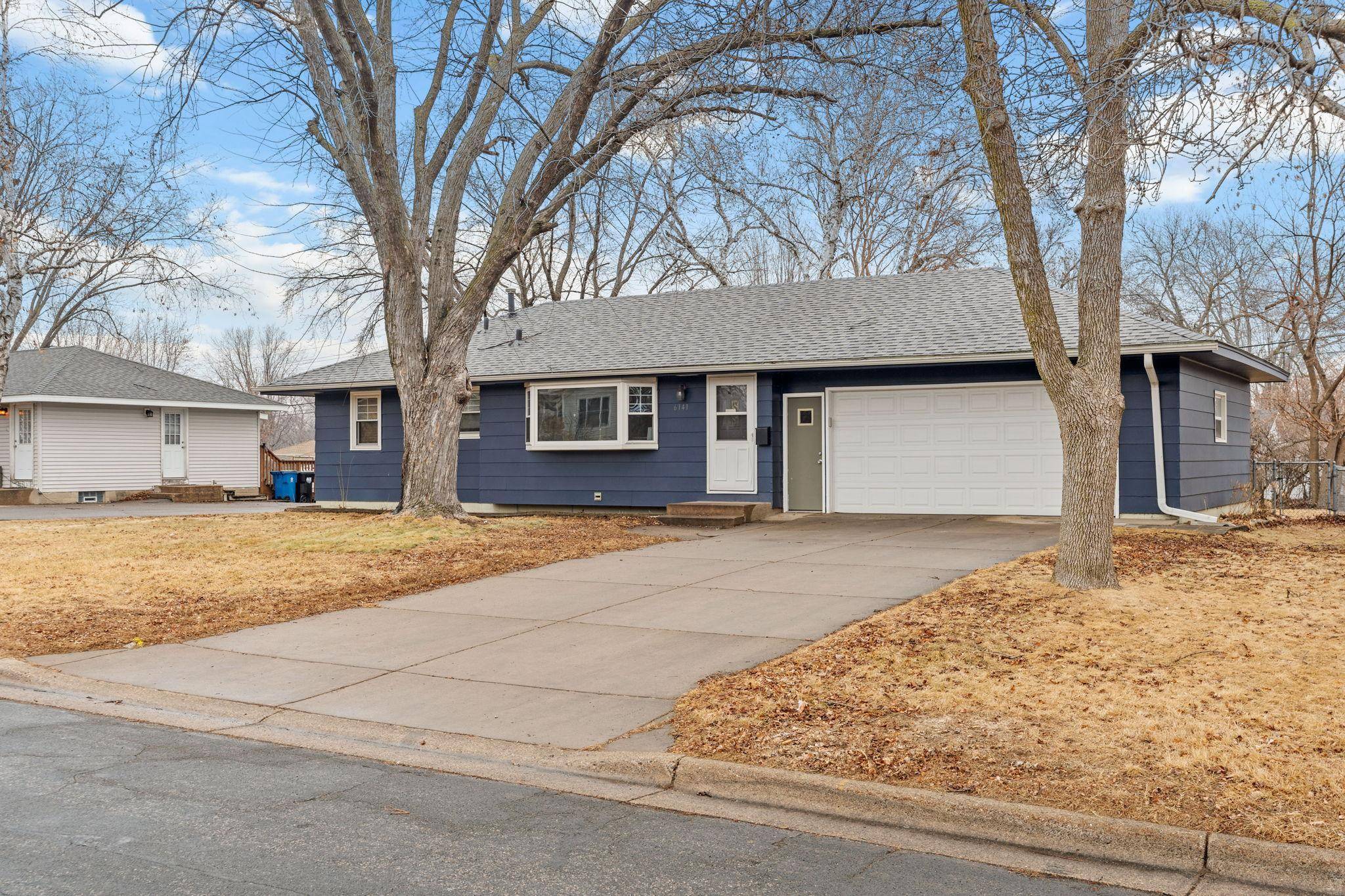 Fridley, MN 55432,6141 5th ST NE