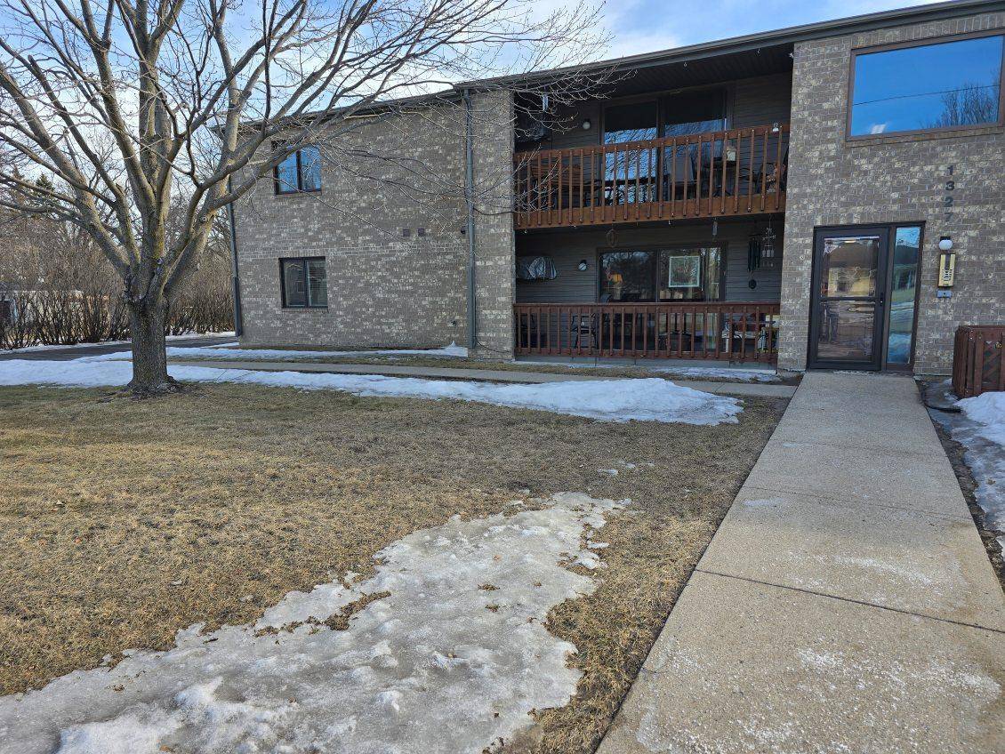 Detroit Lakes, MN 56501,1327 Corbett RD #101