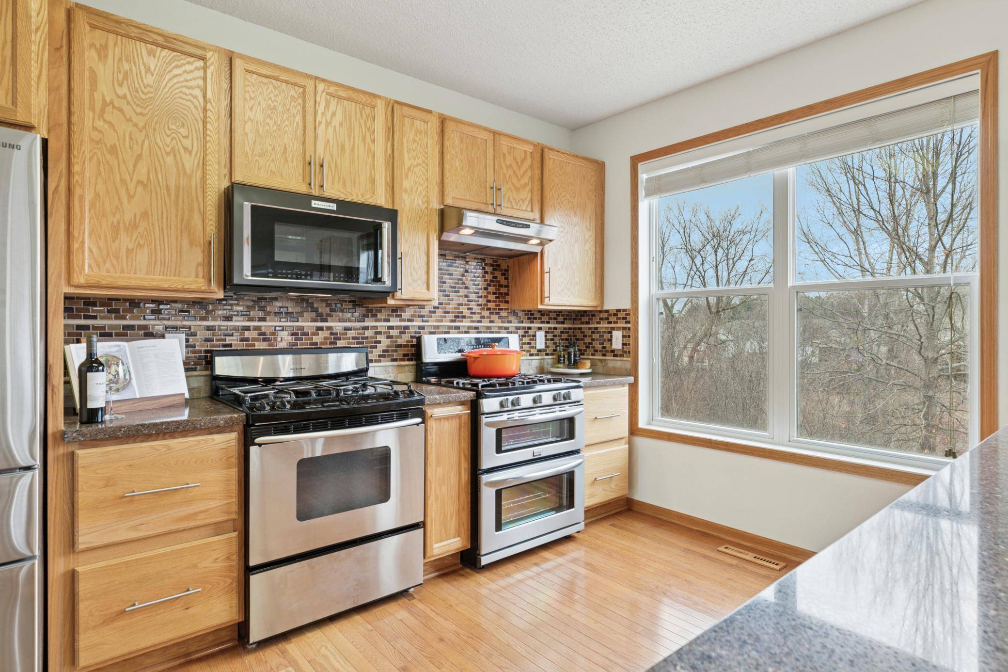 Woodbury, MN 55129,739 Lake Ridge DR