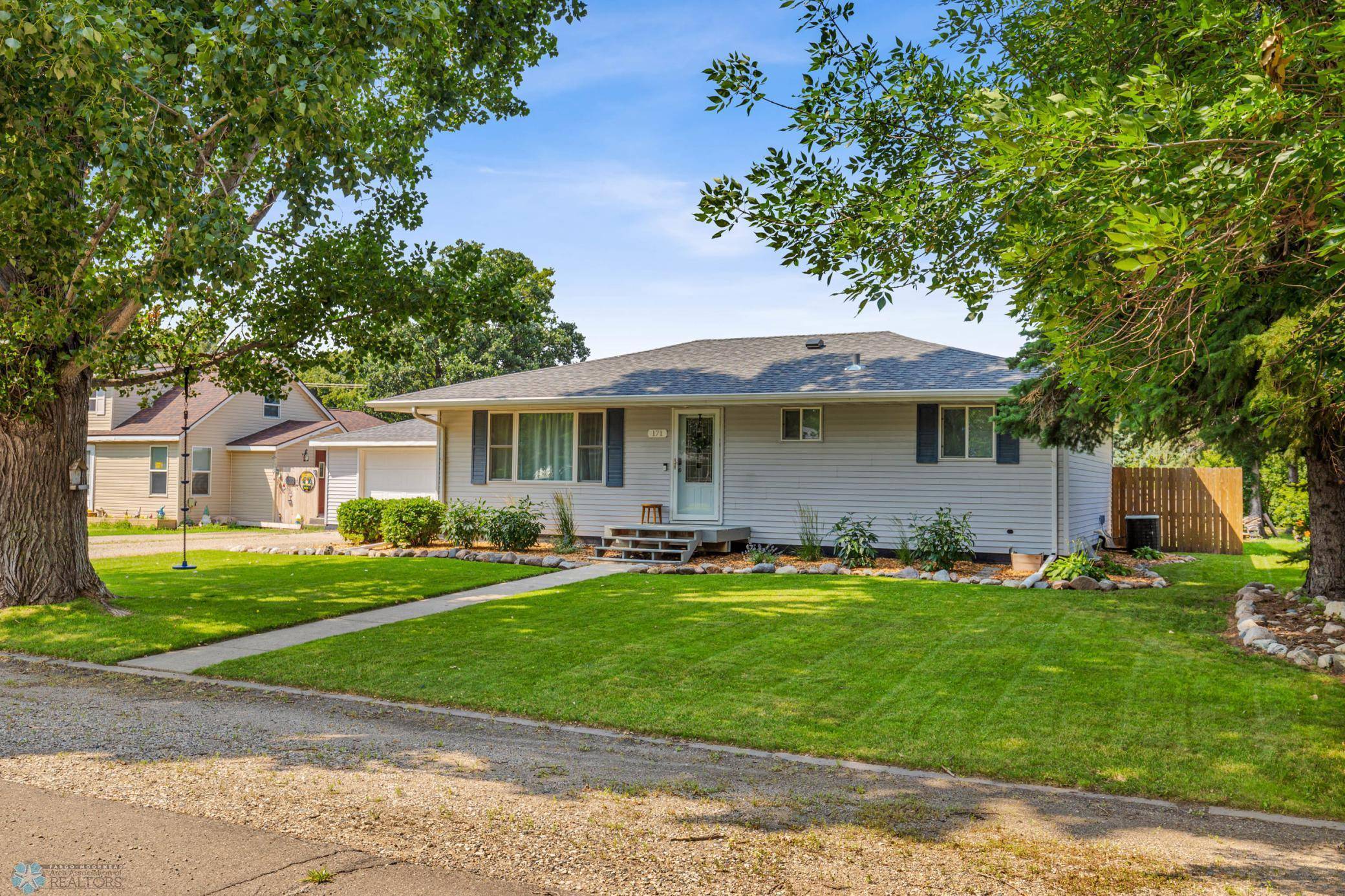 Kindred, ND 58051,171 Maple ST