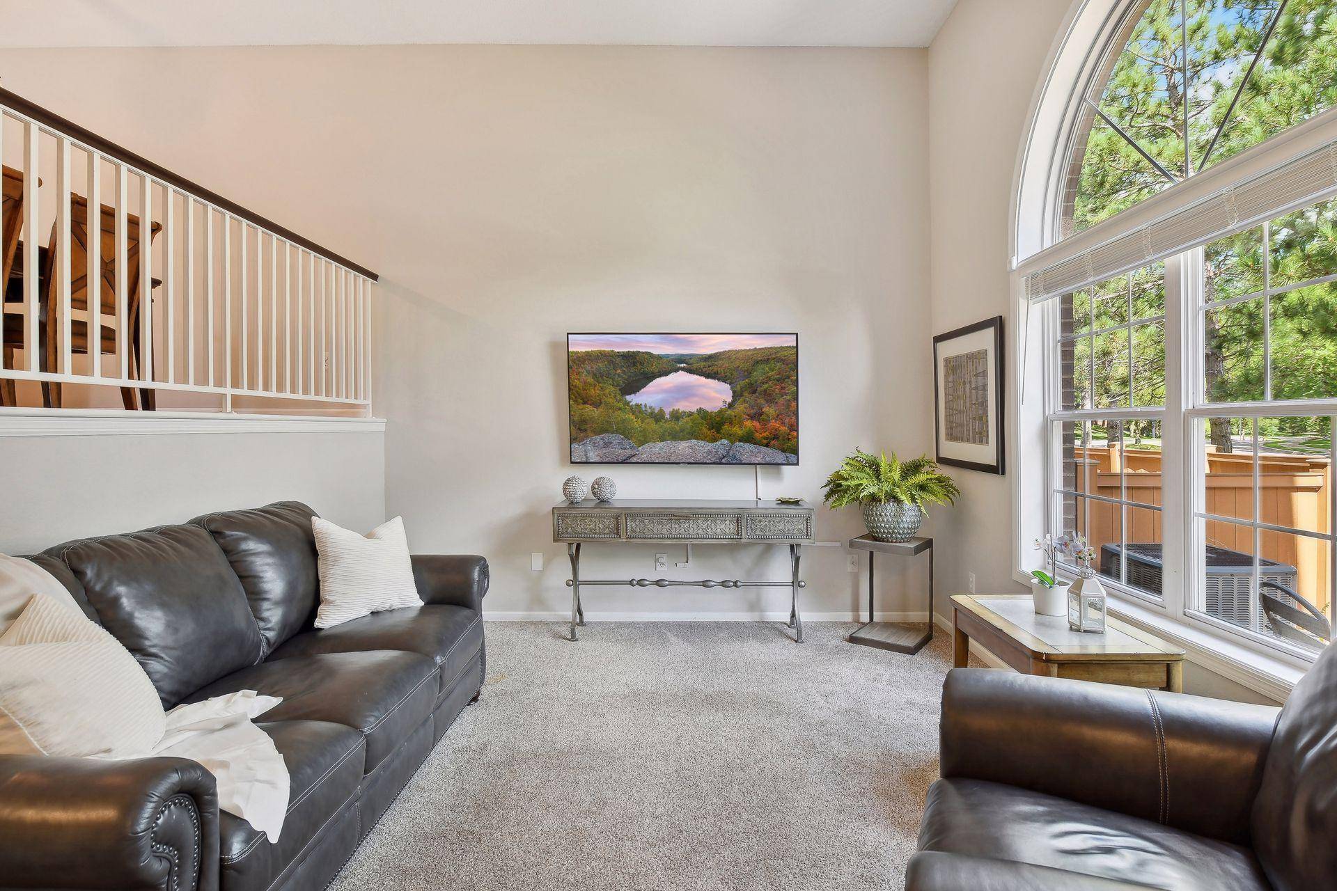 Eden Prairie, MN 55344,6432 Regency LN