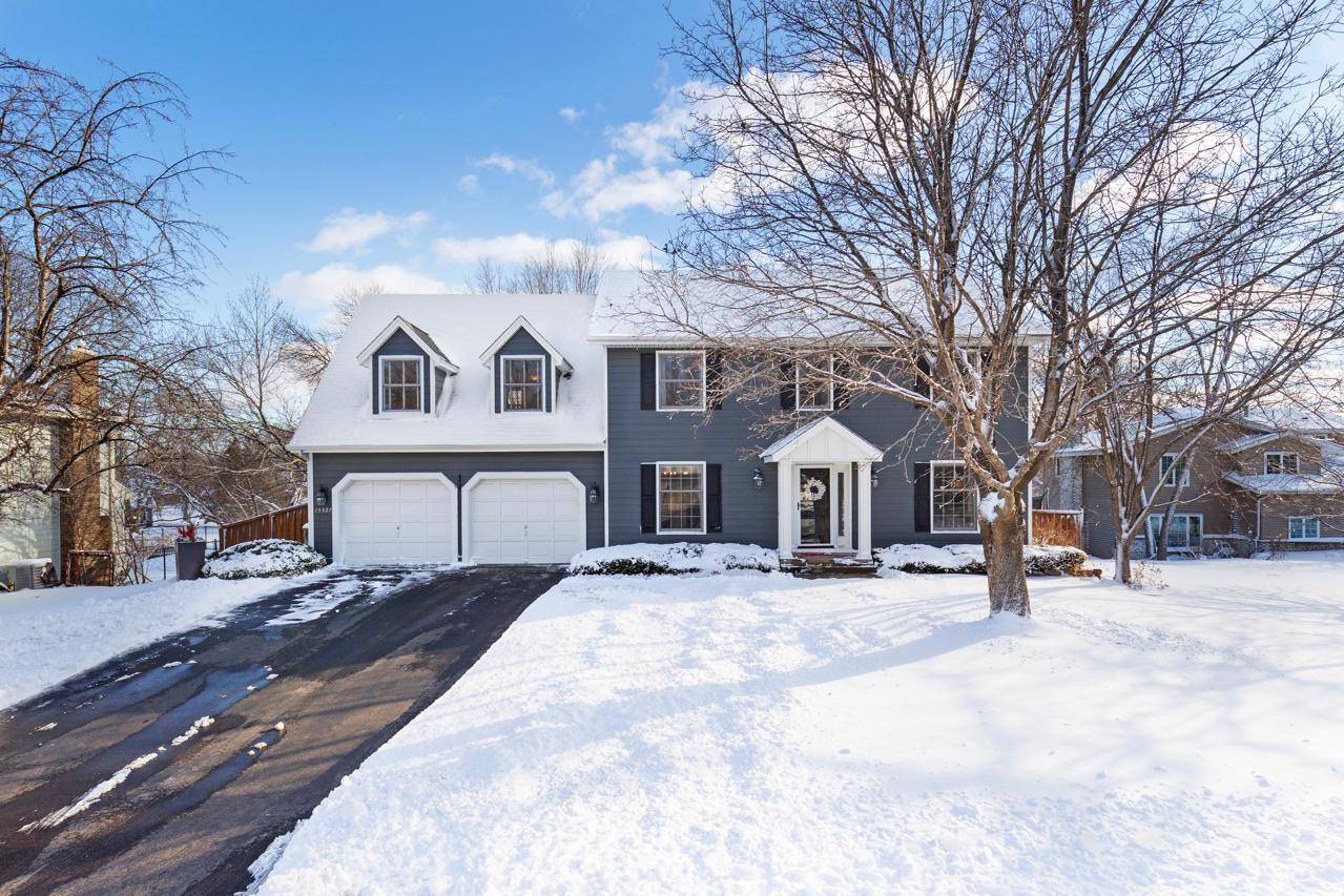 Eden Prairie, MN 55347,15327 Village Woods DR