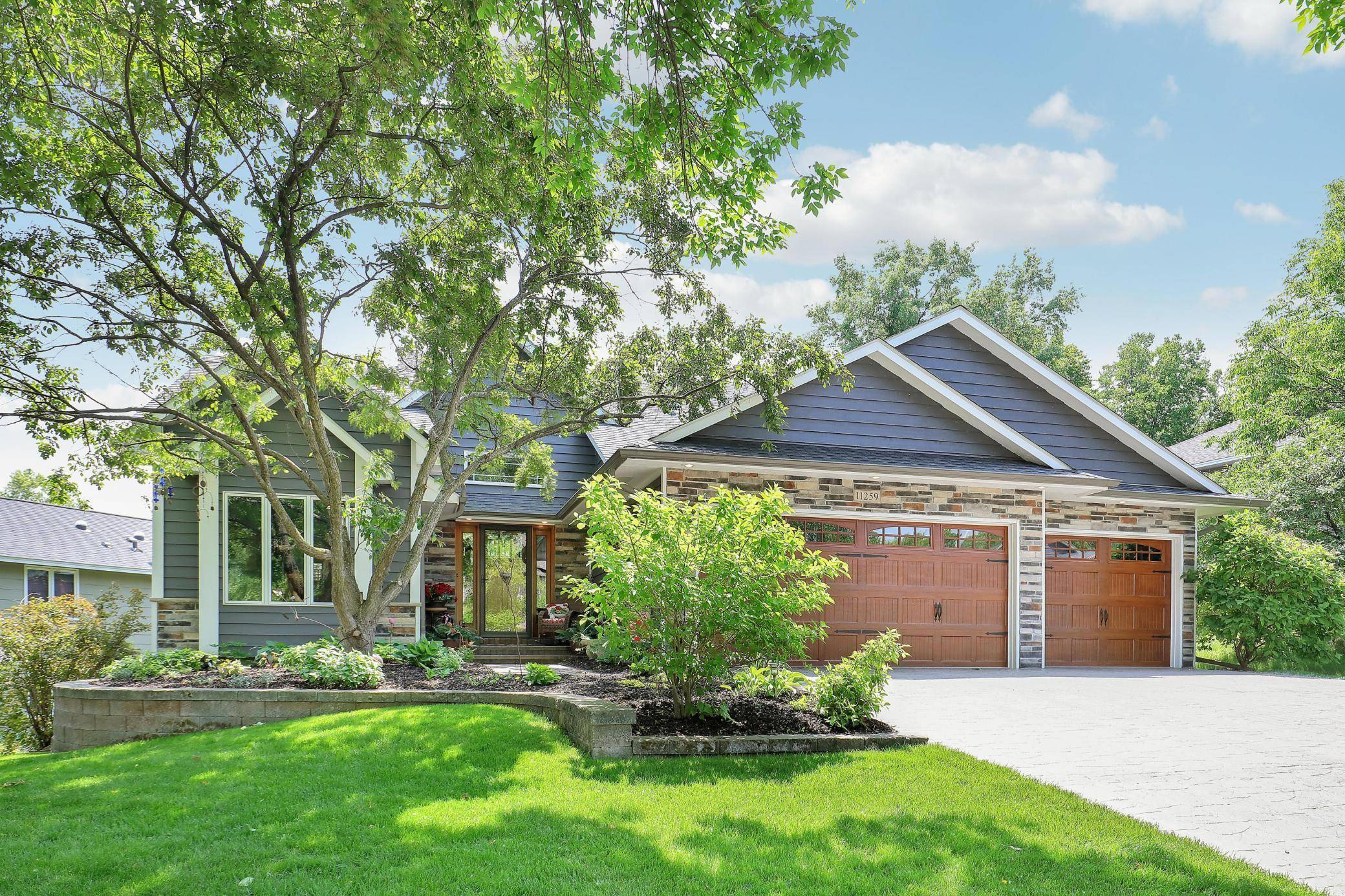 Maple Grove, MN 55369,11259 71st AVE N
