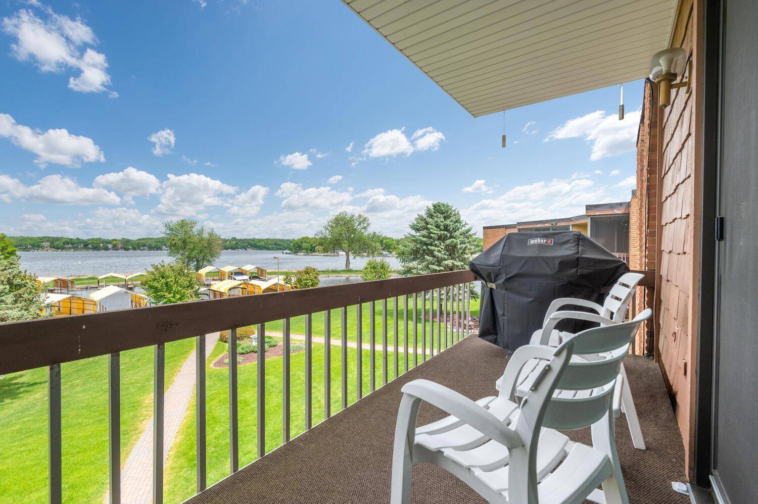 Mound, MN 55364,5430 Three Points BLVD #131