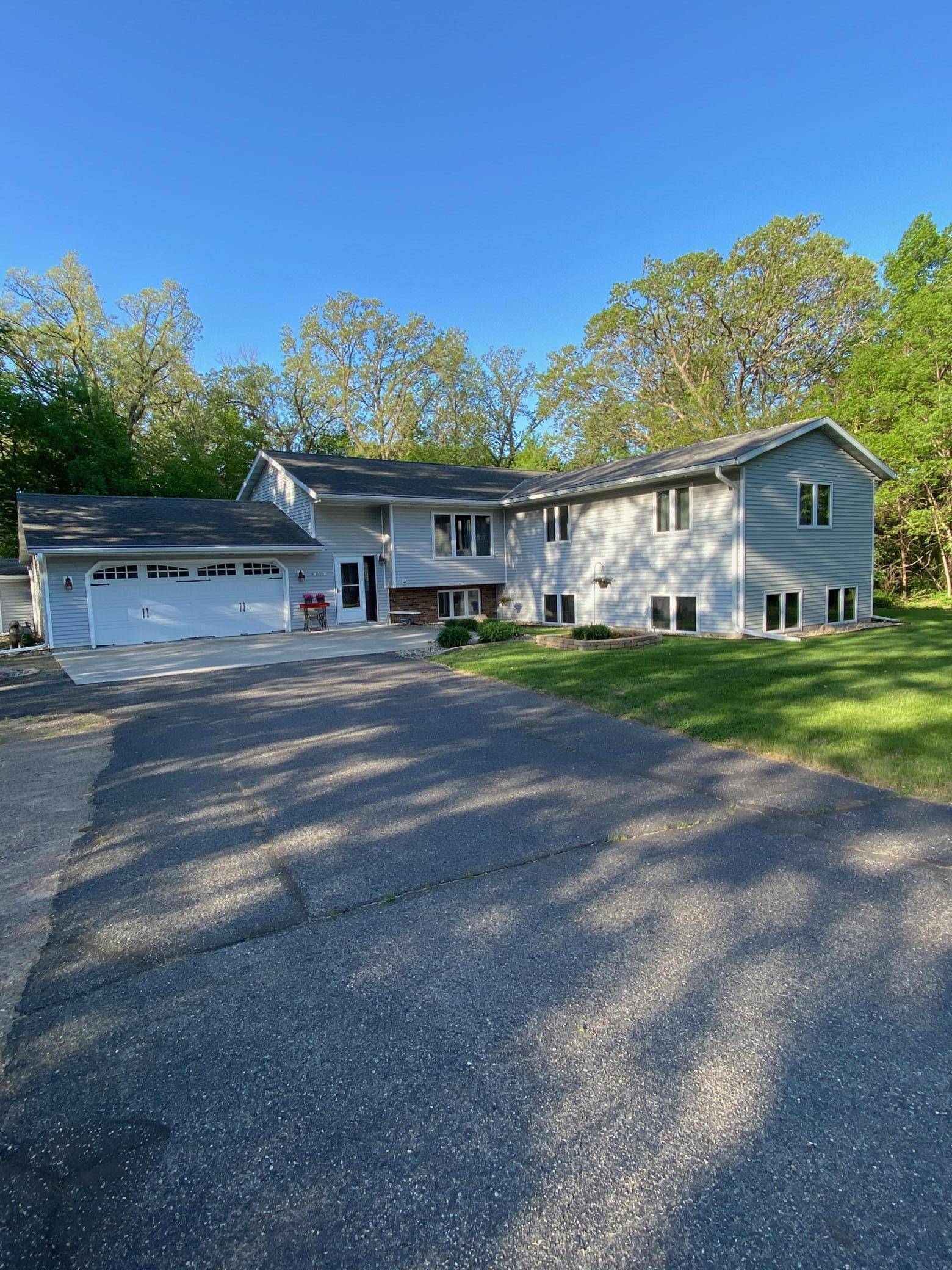 Spicer, MN 56288,8673 Decathelon DR