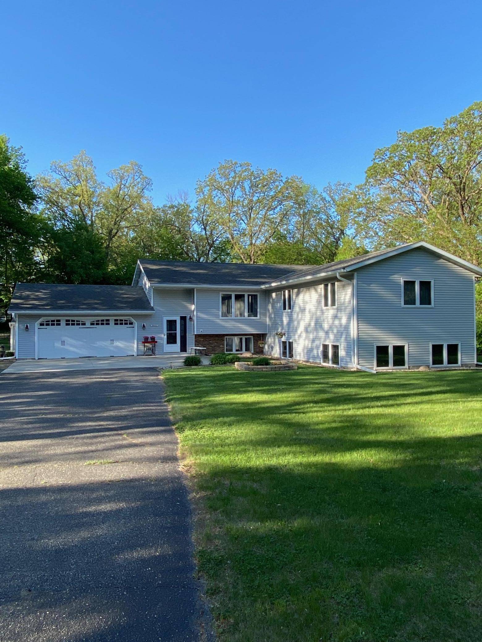 Spicer, MN 56288,8673 Decathelon DR