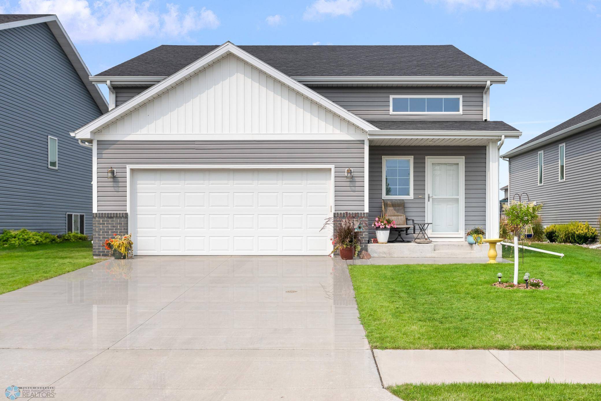 Moorhead, MN 56560,4557 13th ST S