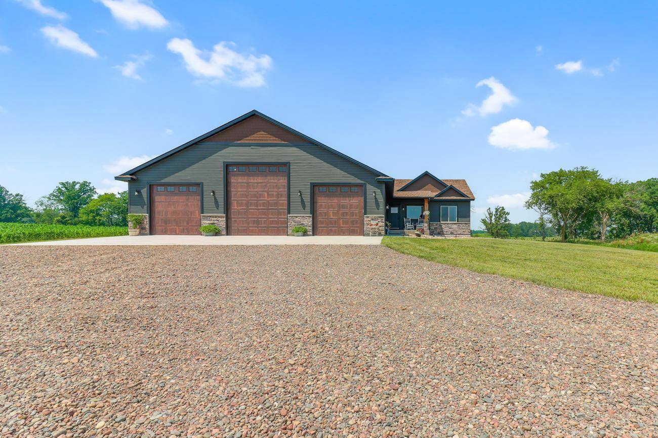 Hinckley, MN 55037,28281 Hinckley Road