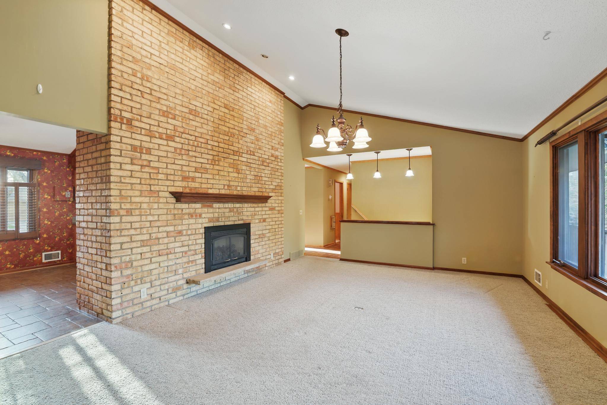 Minnetonka, MN 55345,15673 Woodgate RD S