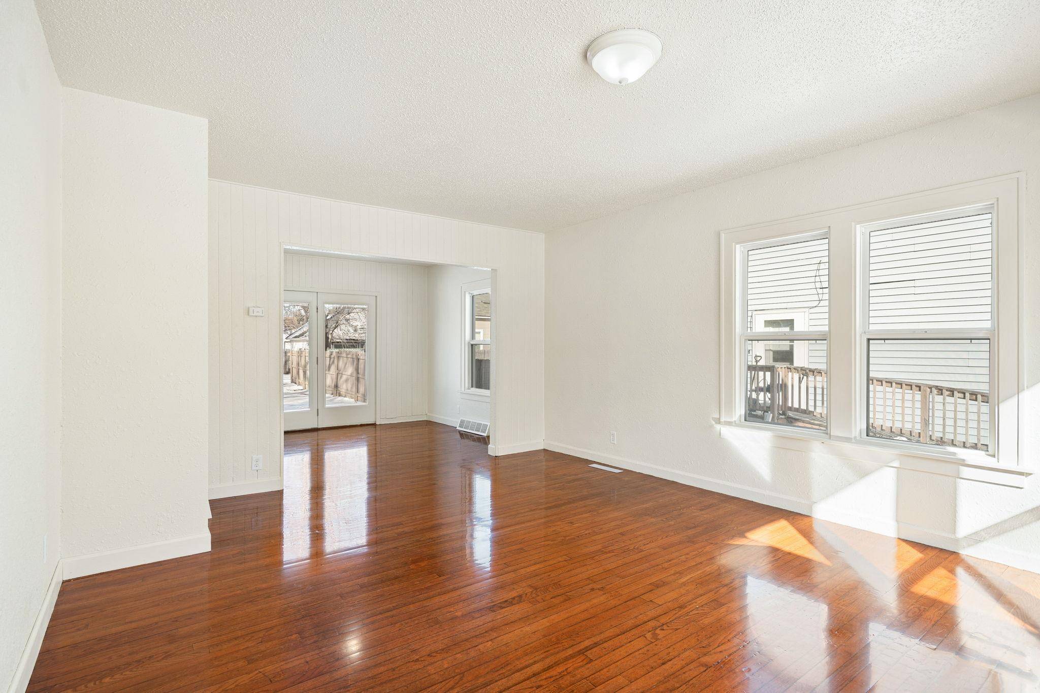 Austin, MN 55912,1009 6th AVE NE