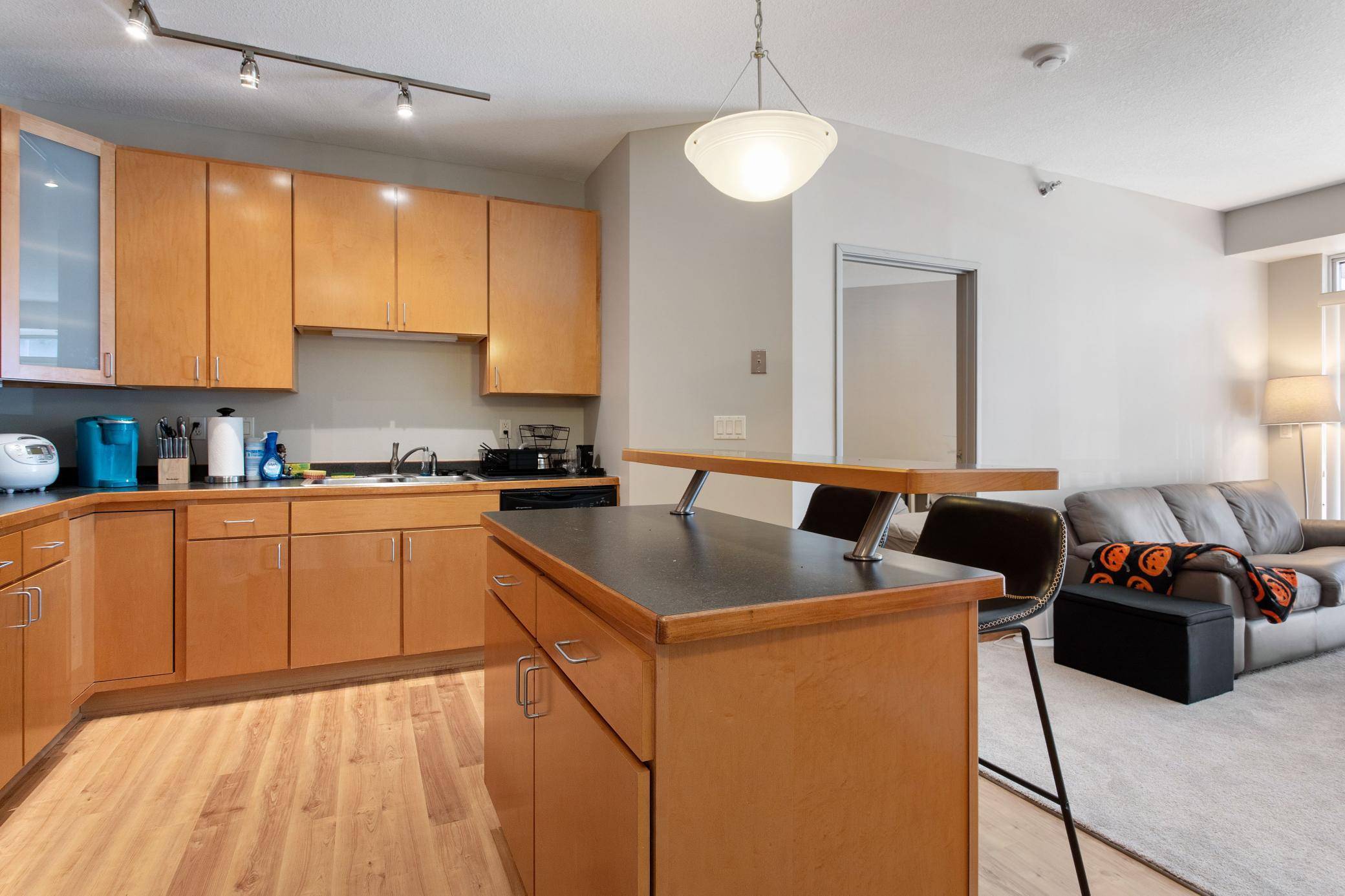Minneapolis, MN 55414,2600 University Ave SE #101