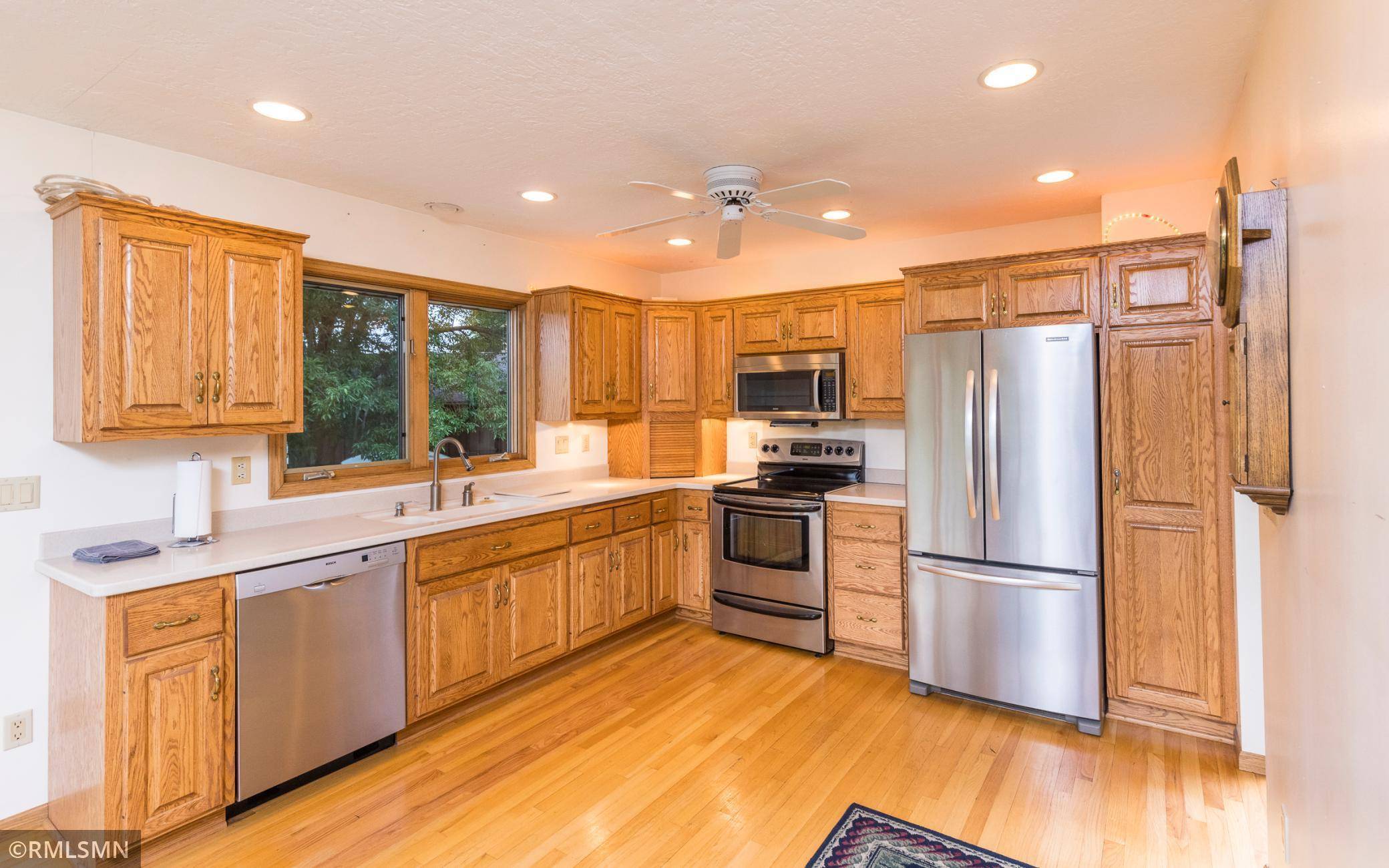 New Brighton, MN 55112,2158 Lakebrook DR