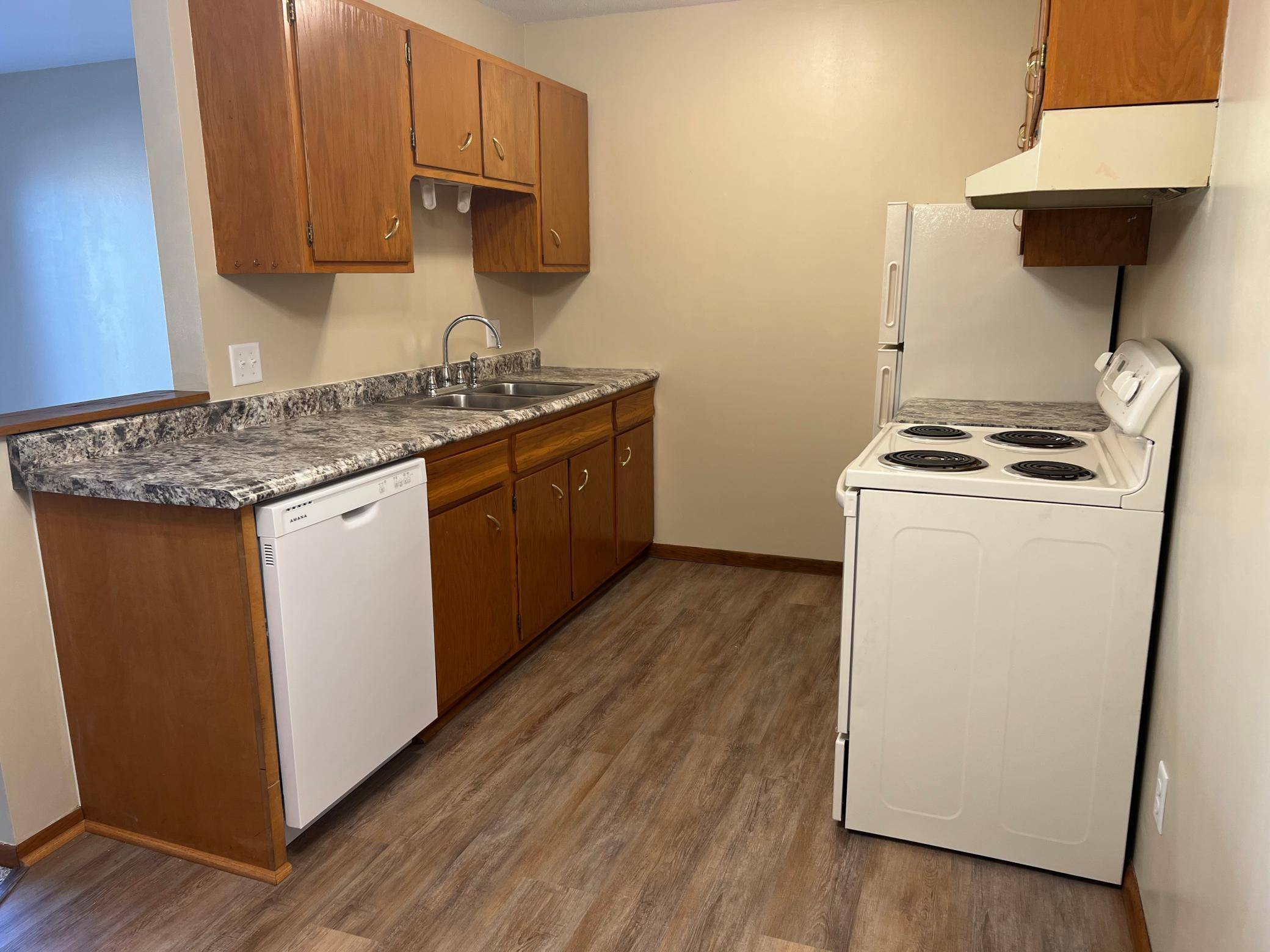 Golden Valley, MN 55427,9147 Highway 55 #203