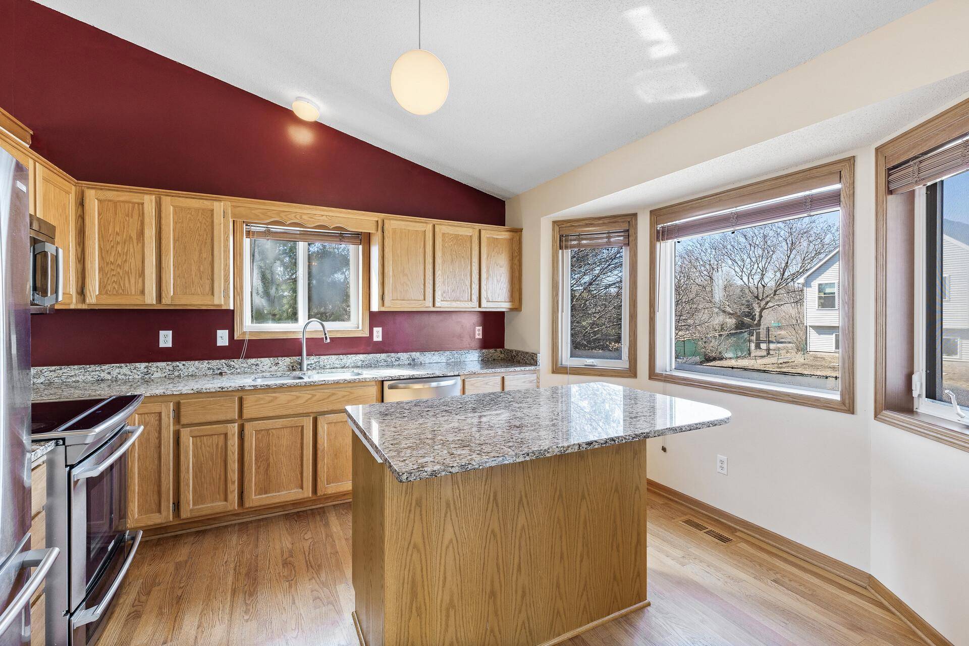 Woodbury, MN 55125,9324 Parkside Echo