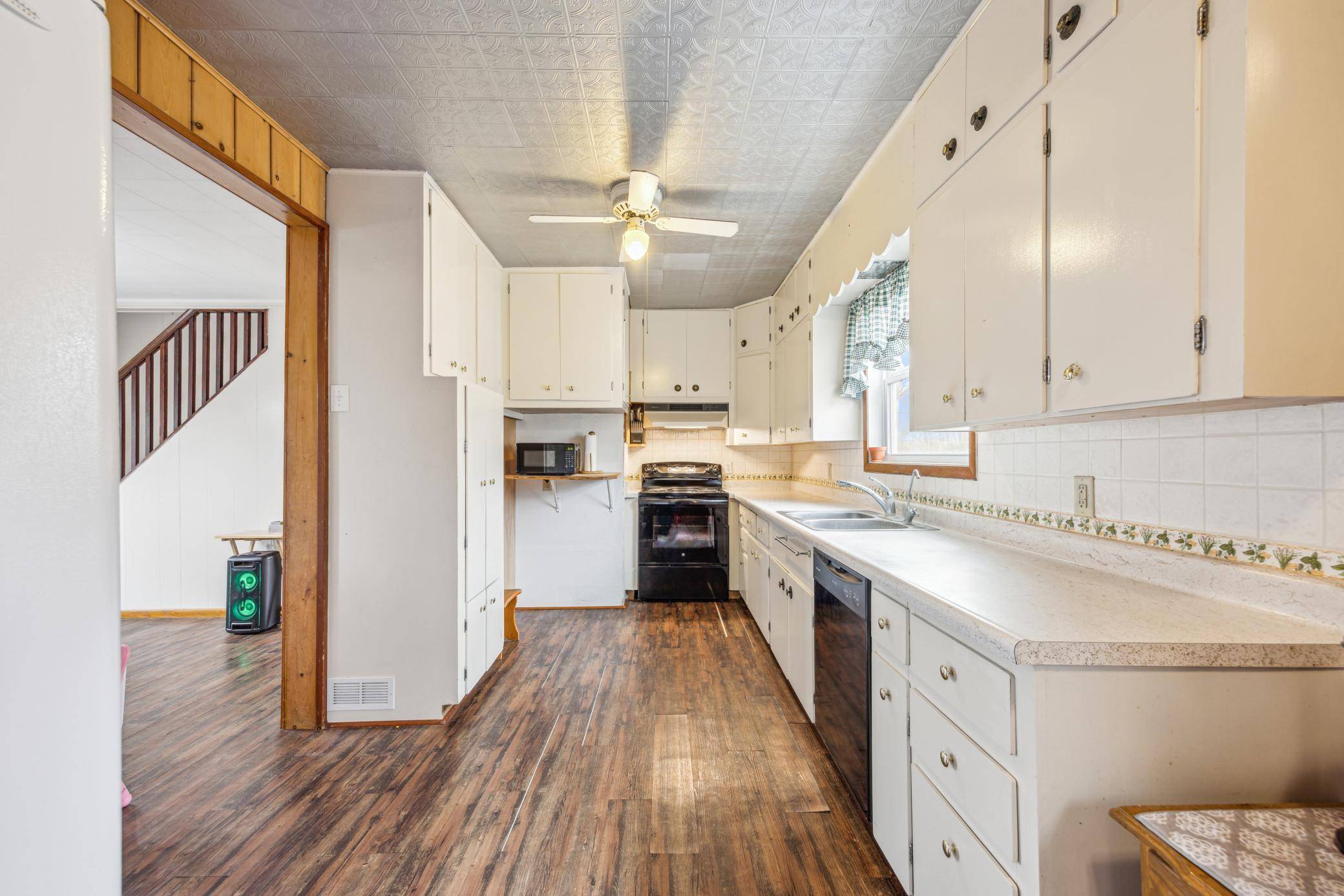 Albany, MN 56307,941 Railroad AVE
