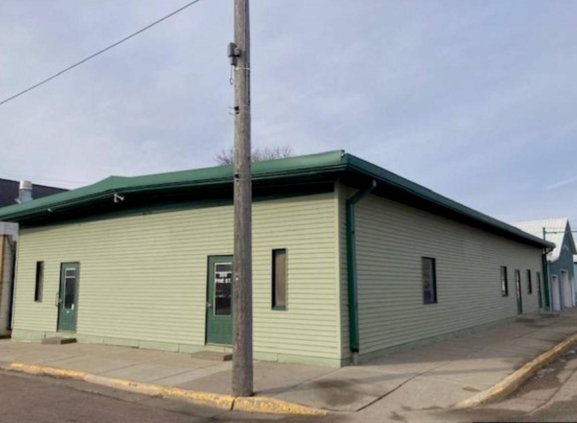 Nicollet, MN 56074,300 Pine ST