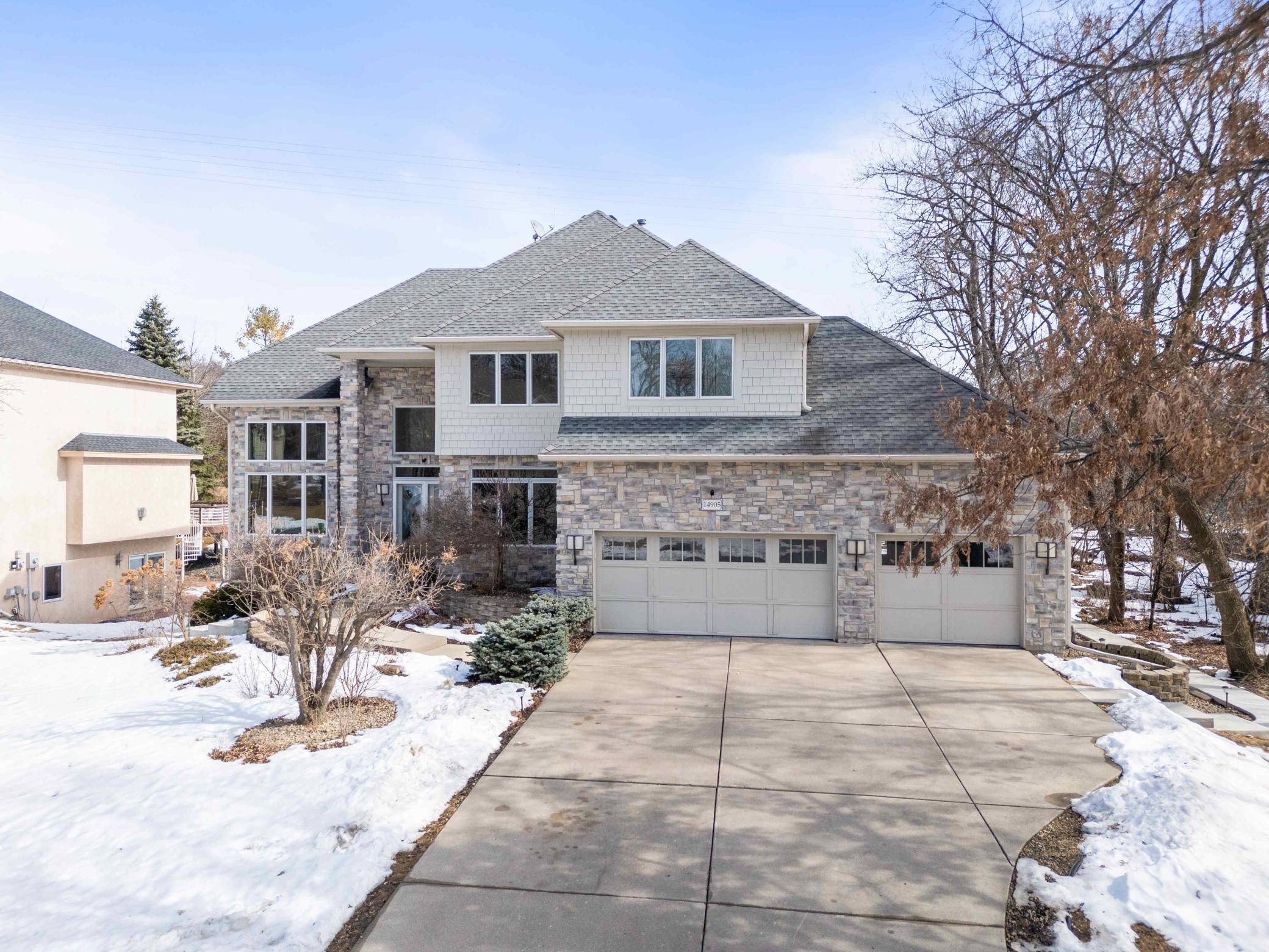 Burnsville, MN 55337,14905 Summit Oaks DR