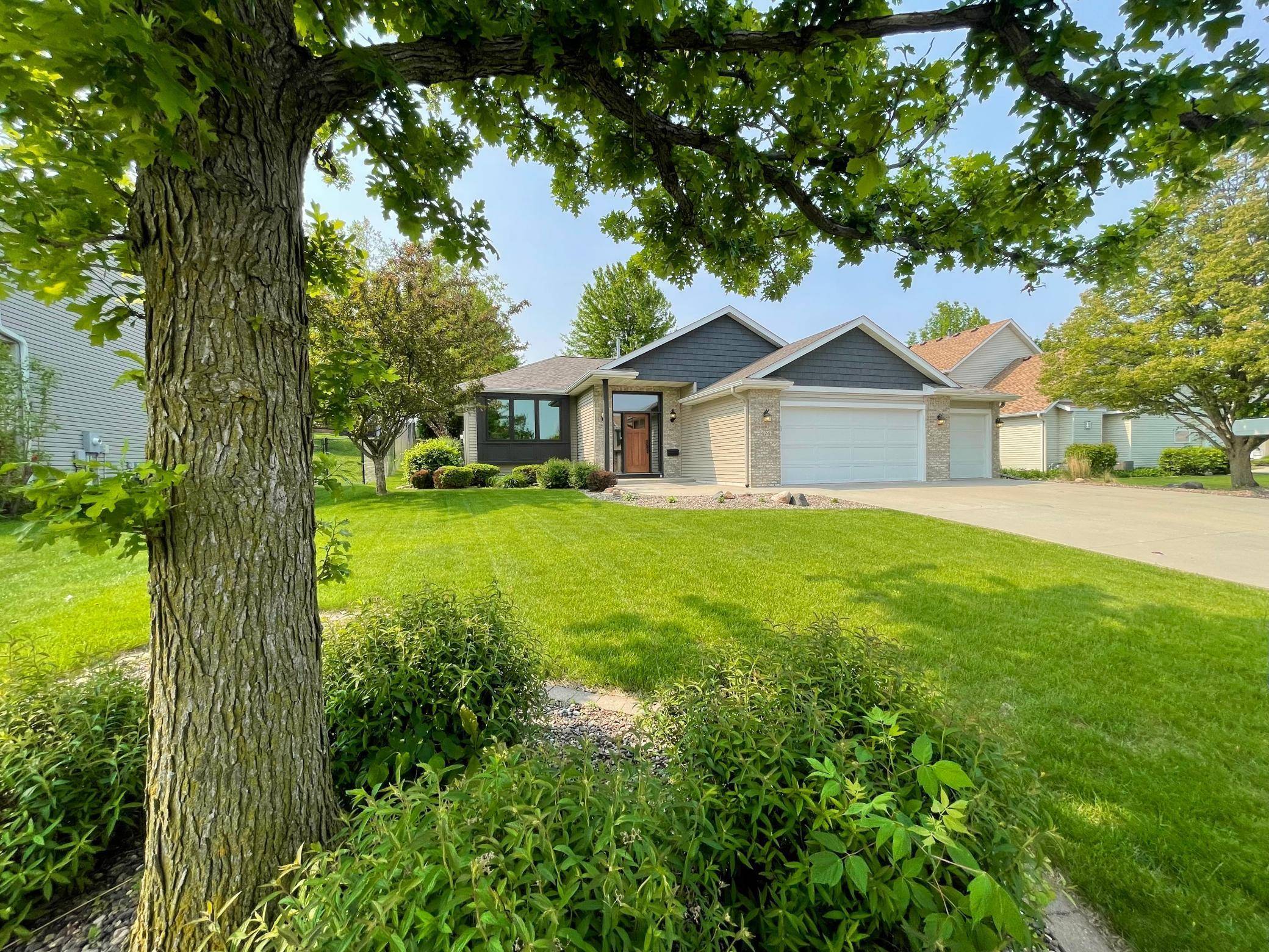 Byron, MN 55920,424 11th ST NW