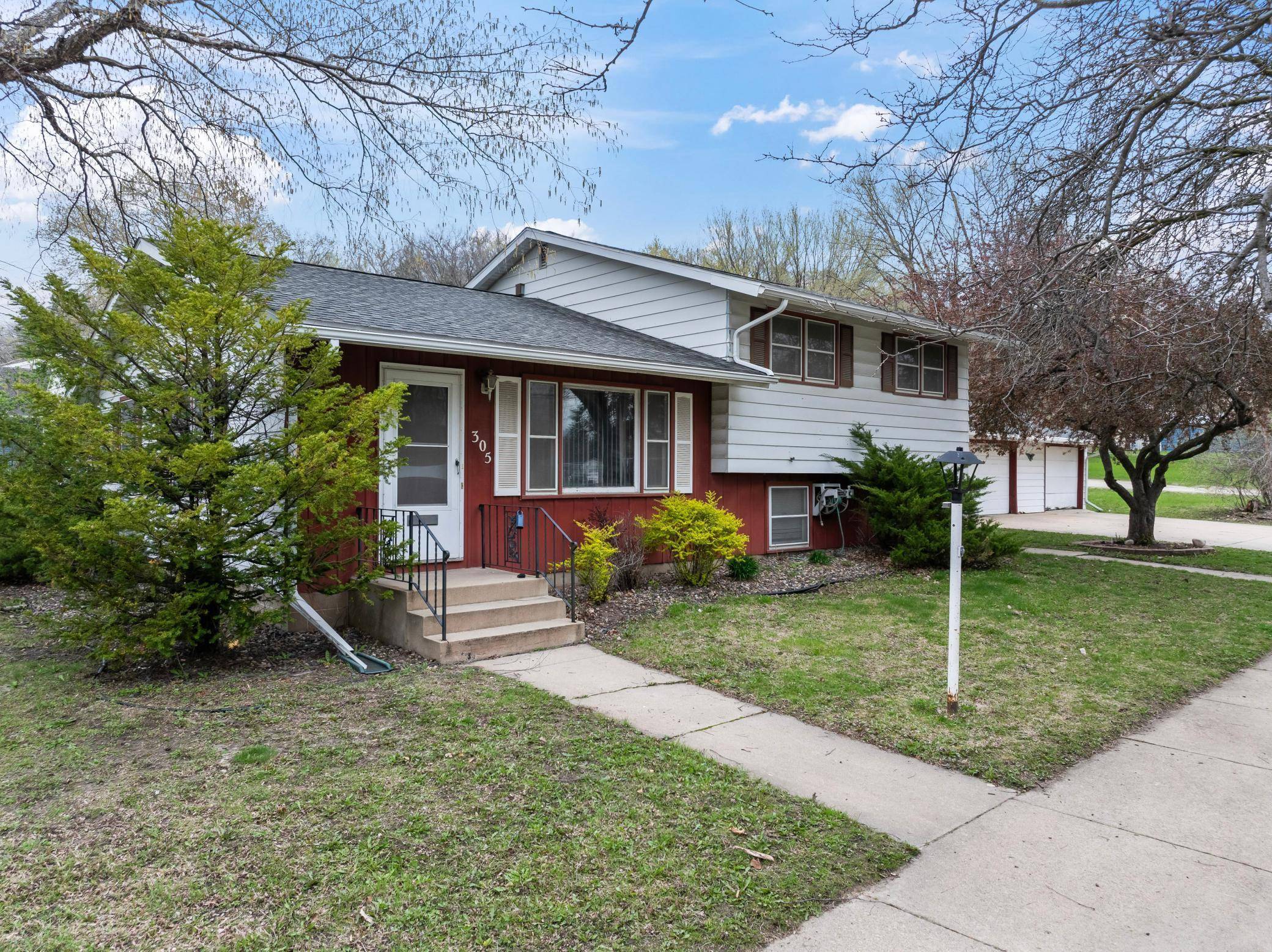 Rochester, MN 55906,305 17th ST NE