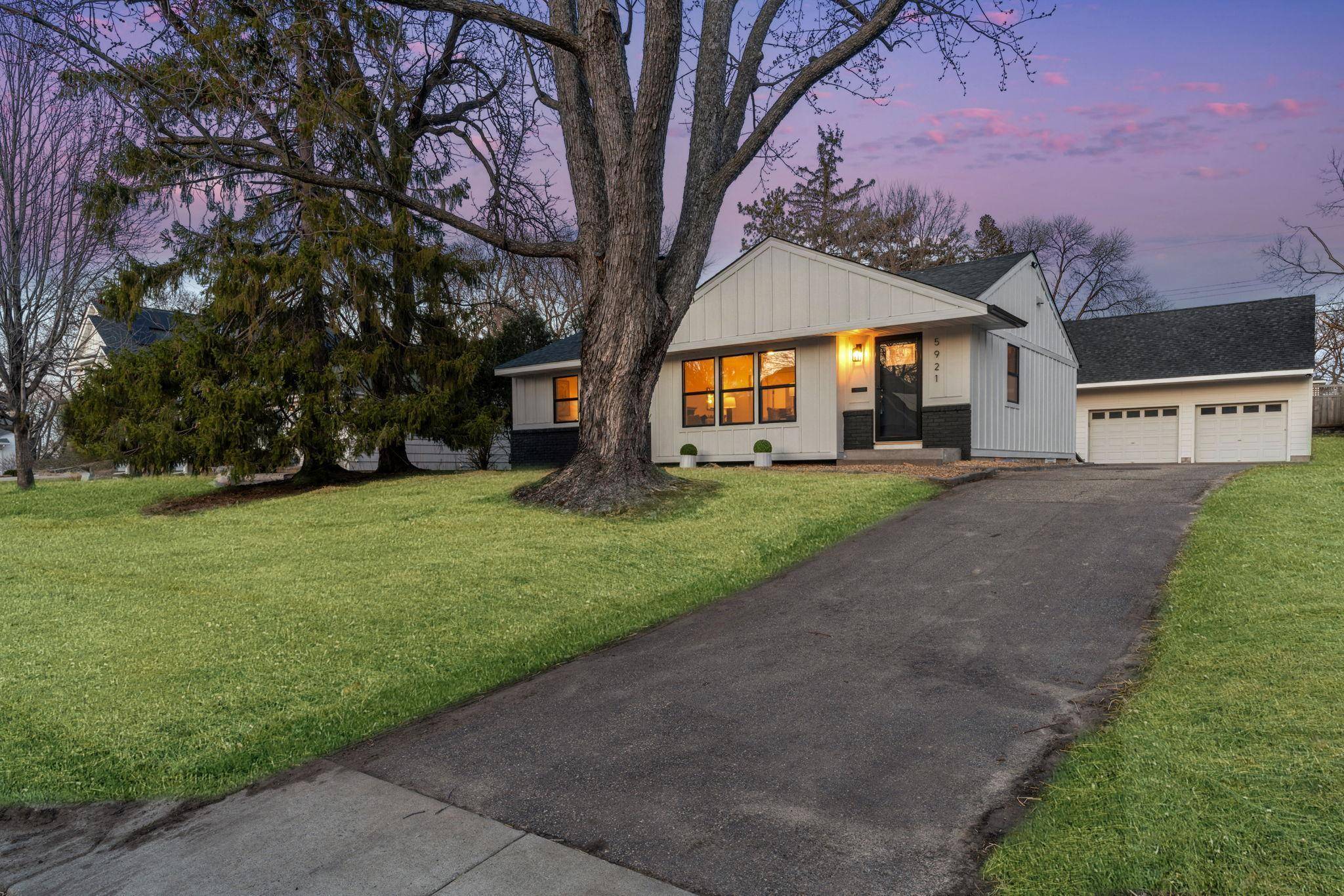 Edina, MN 55410,5921 Chowen AVE S